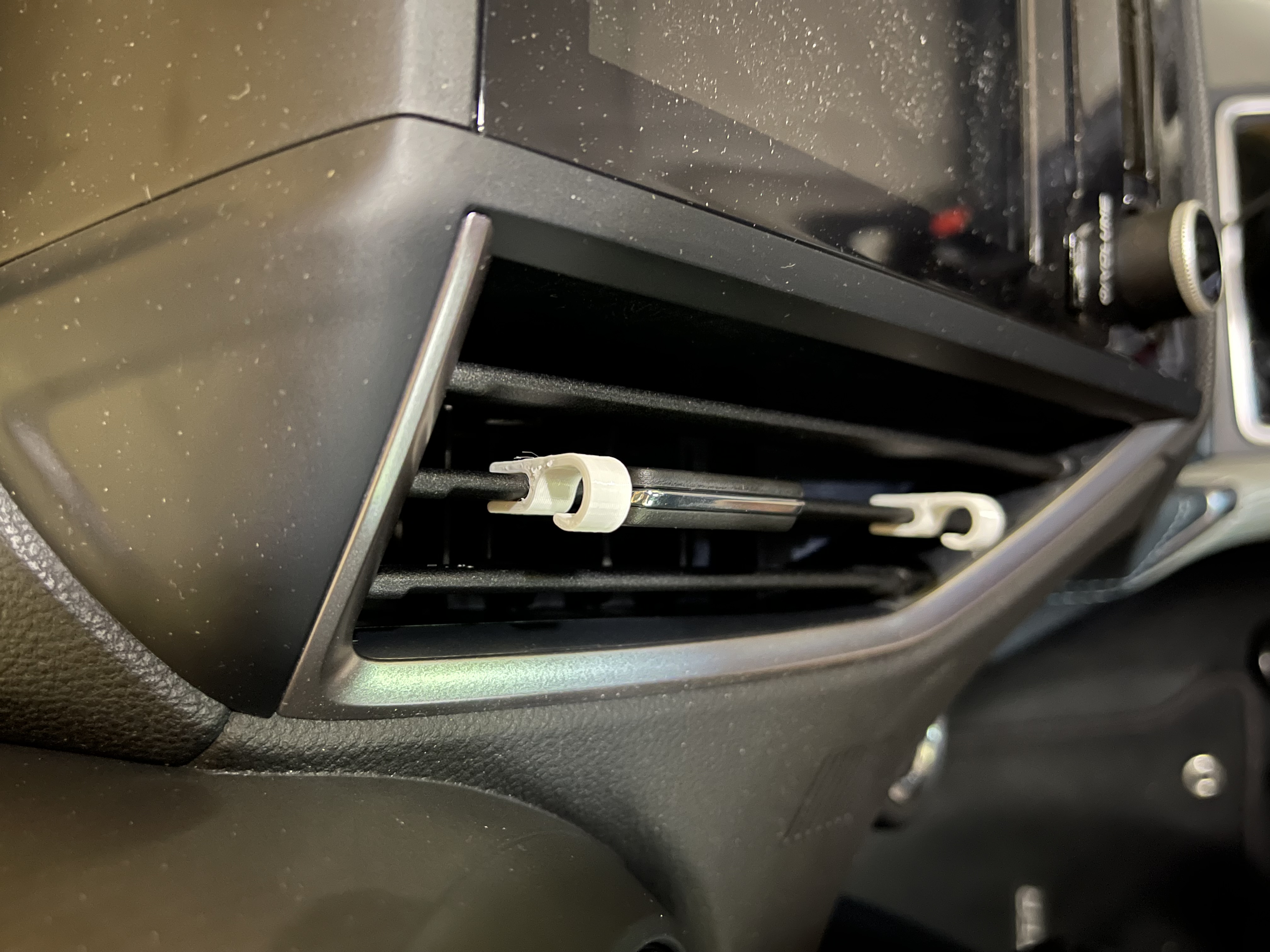Vent-Mounted Phone Cable Guide (2023 Subaru Forester, possibly others) - photo 3