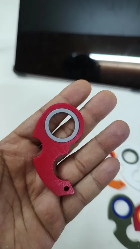 Karambit Spinner Keychain, with no bearing. - photo 4