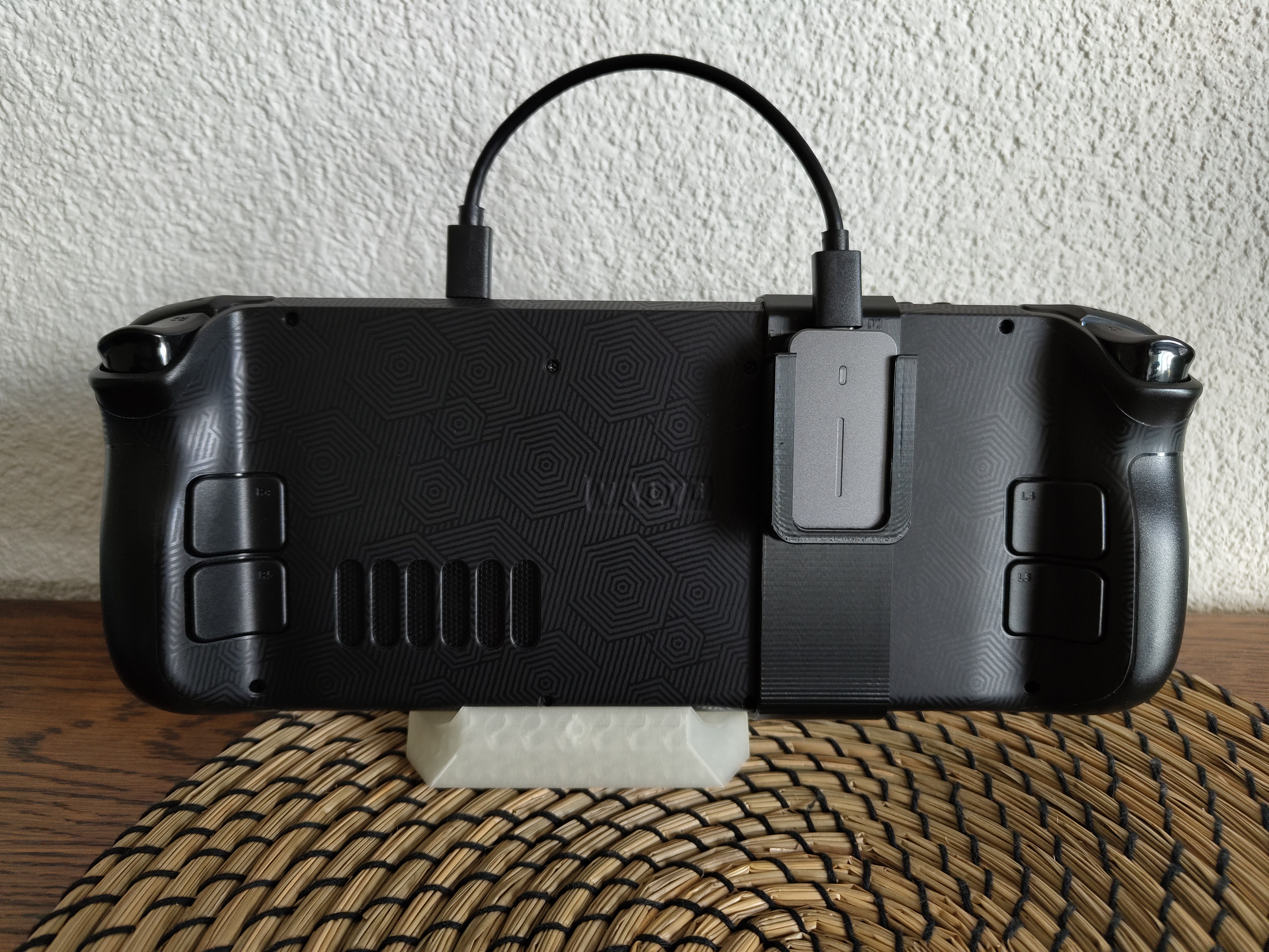 Steam Deck NVME SSD 2230 Enclosure Clip - photo 2