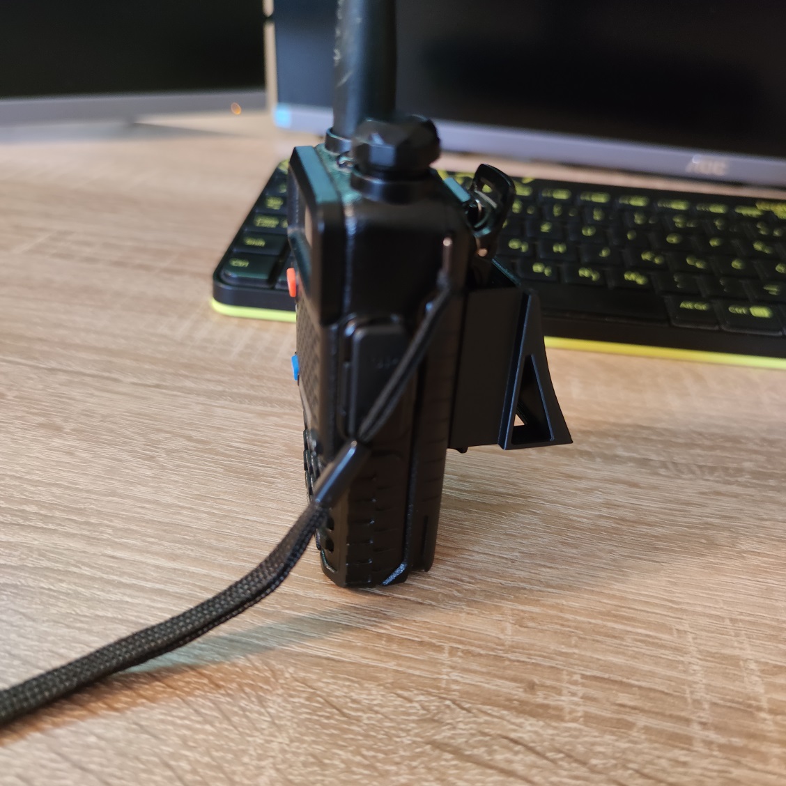 Baofeng UV-5R car mount