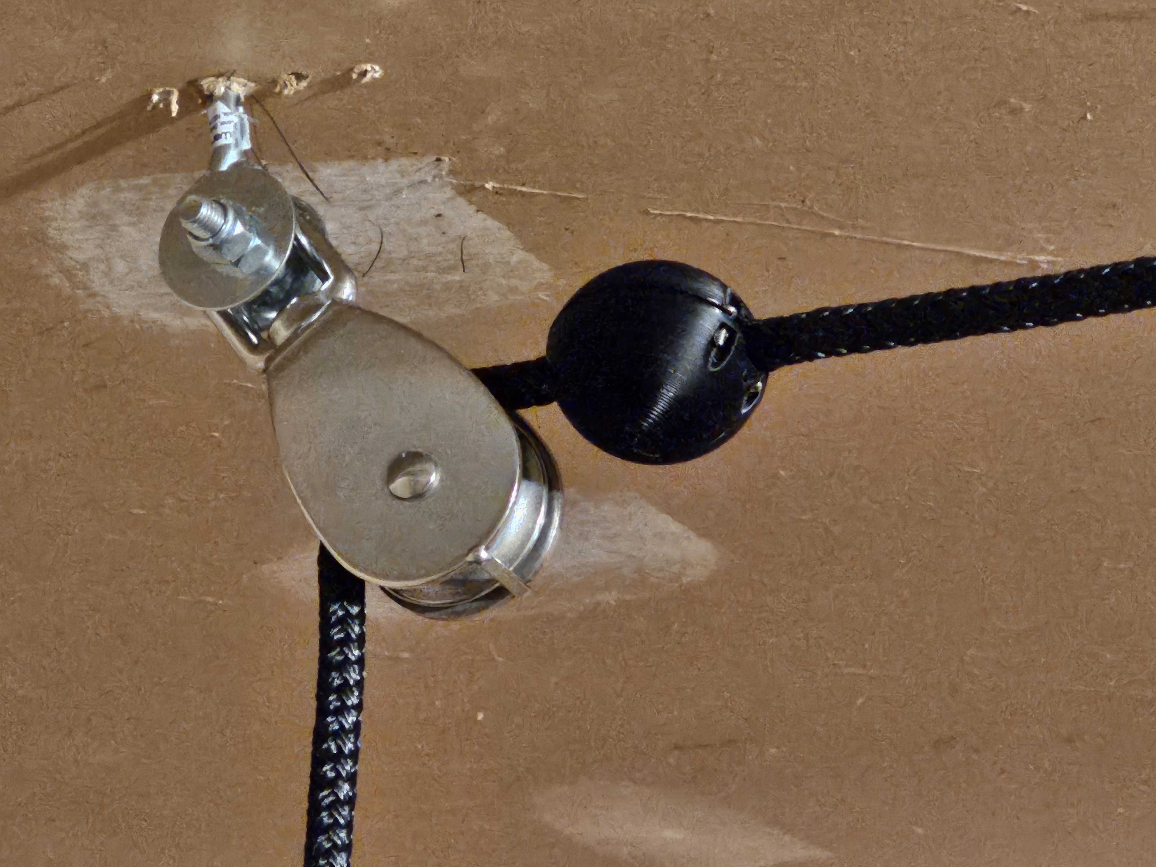 Rope knot clamp lock for secure hard-stops against eyescrews, pulleys, etc. - photo 2