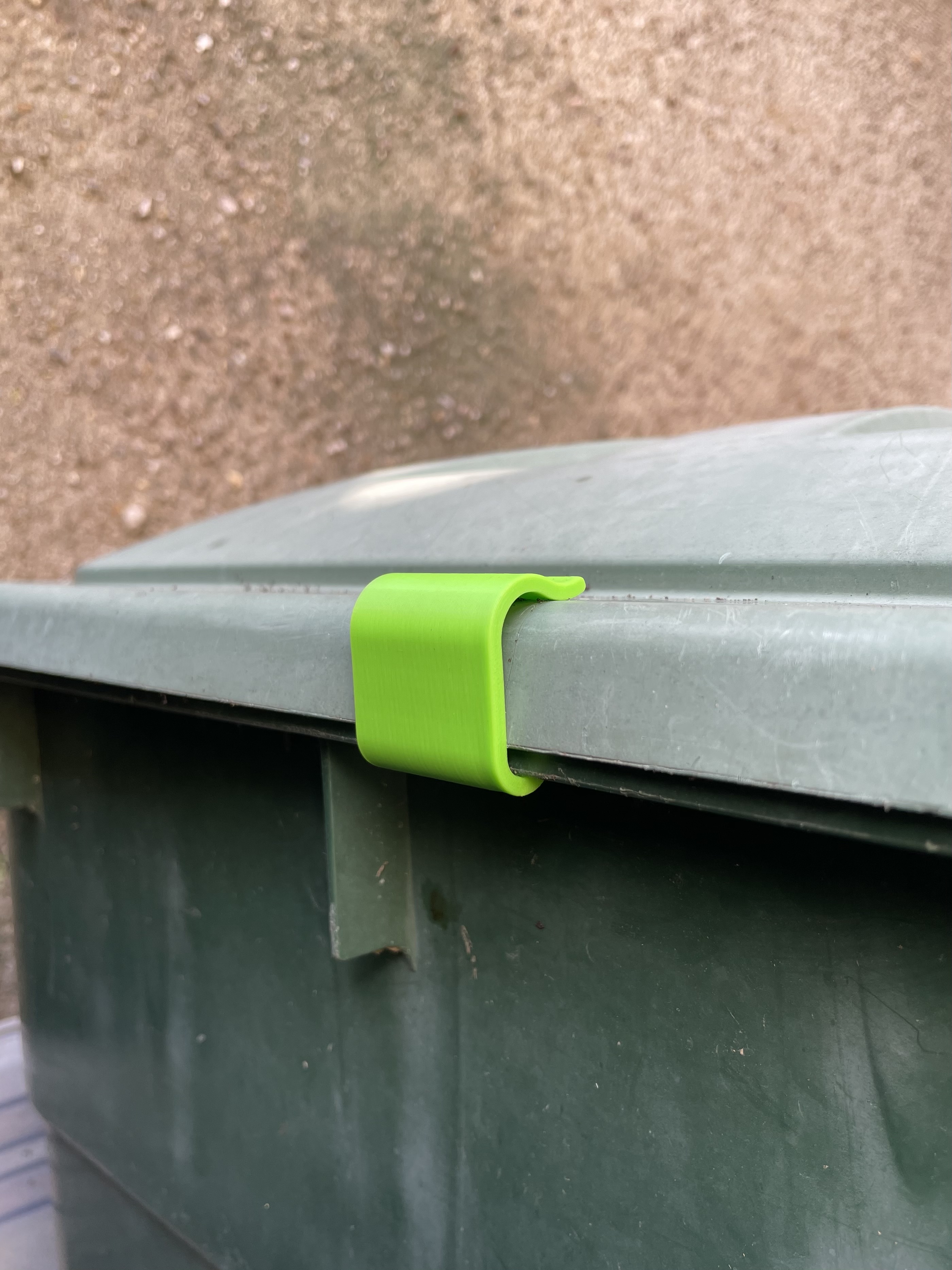 GRAF Rain Barrel Lid Clamp - photo 2