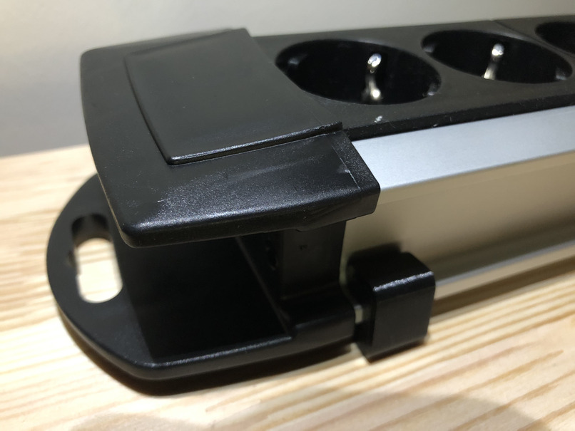 Brennenstuhl Premium-Alu-Line Extension Socket Mount