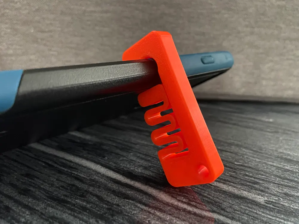 Clip on phone stand keychain adjustable - photo 4