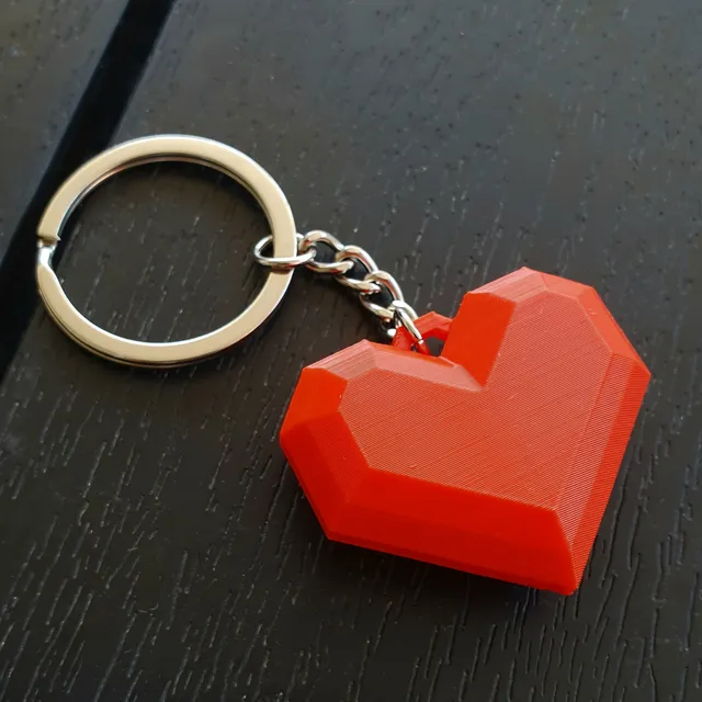 Low poly heart keychain