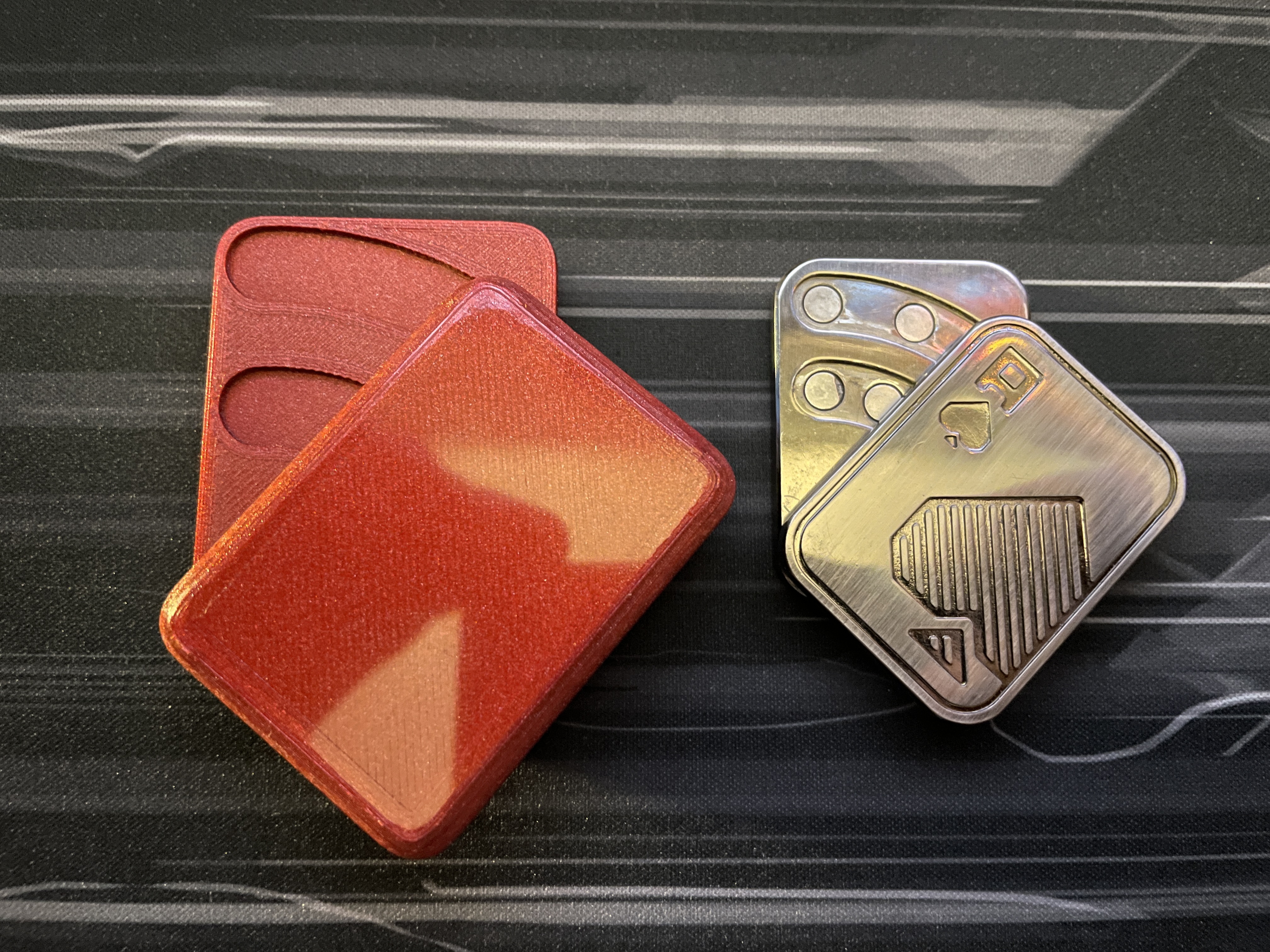 Magnetic fidget toy - photo 2