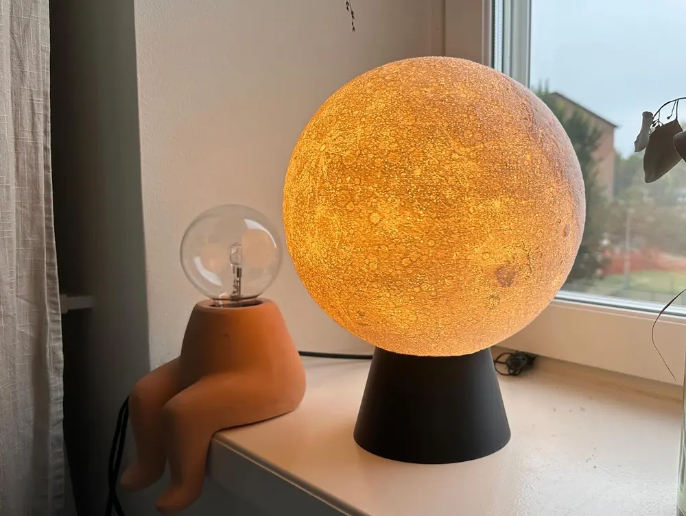 Lithophane Moon Lamp 124% Remix
