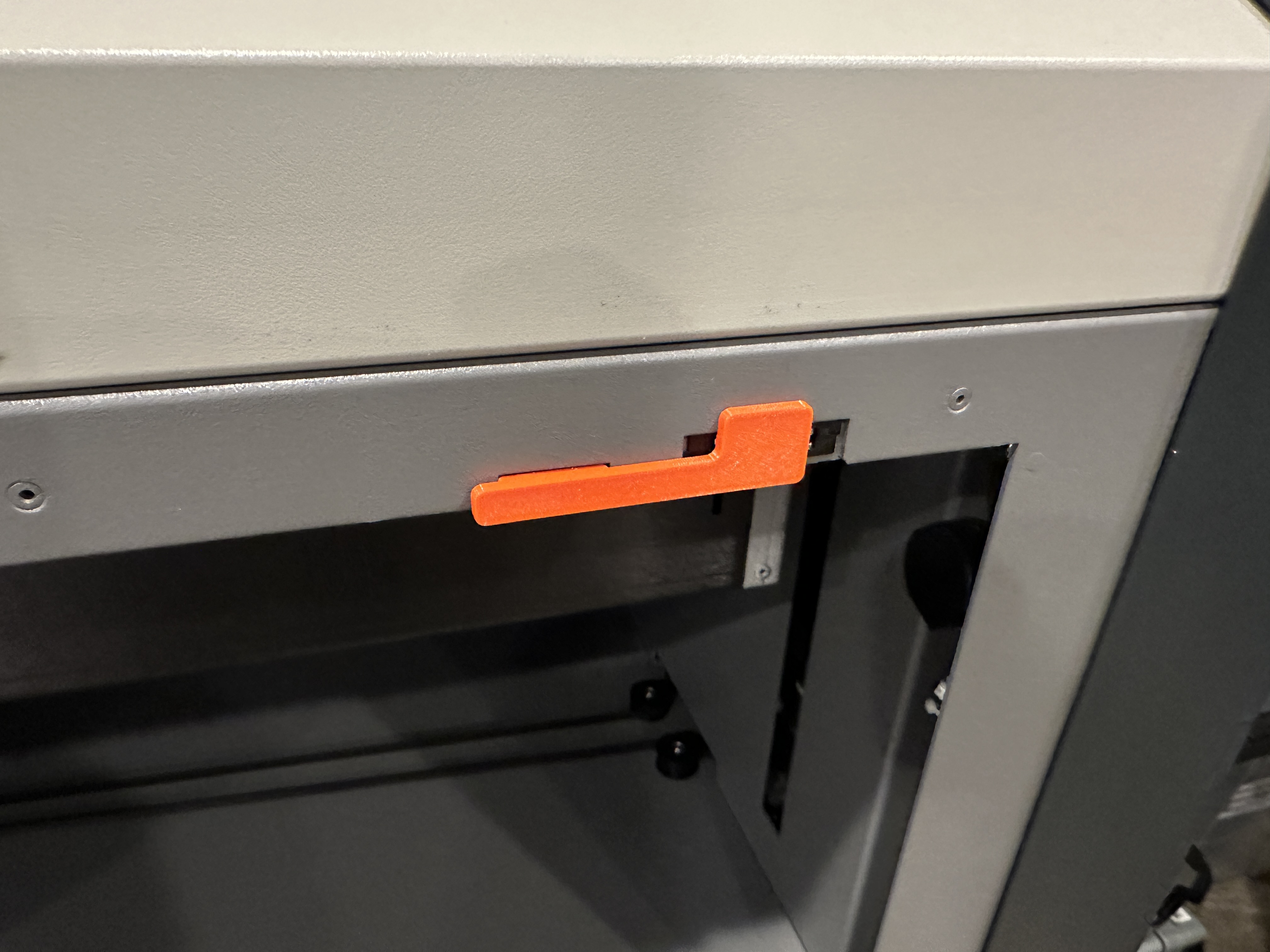Front Interlock Bypass Tool for Epilog Helix Laser Cutter - photo 2