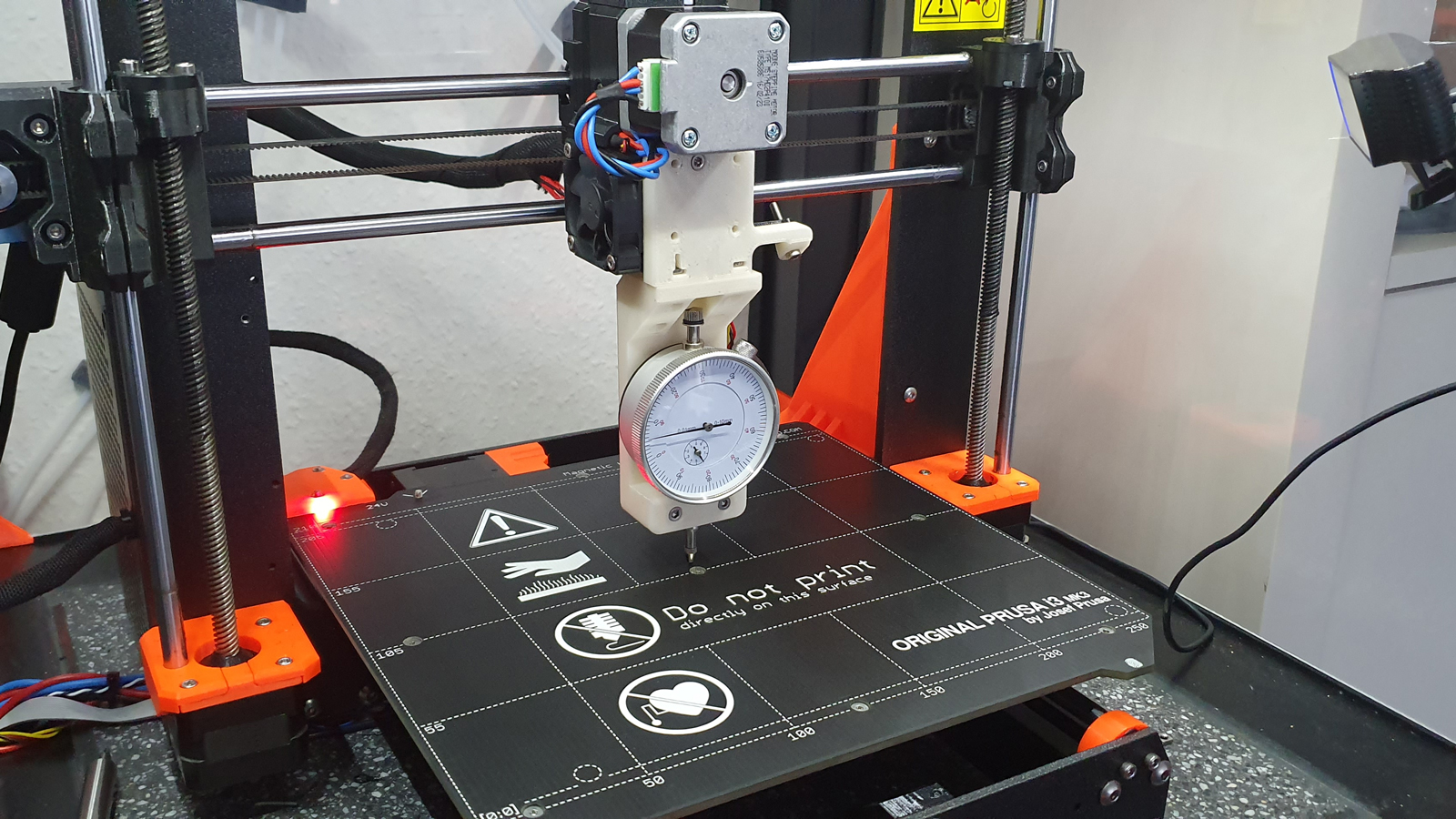 Easy dial indicator mount for Prusa MK3s