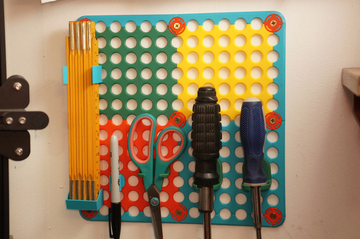 Quall179, a modular storage wall panel compatible with Qube 500 accessories - photo 4