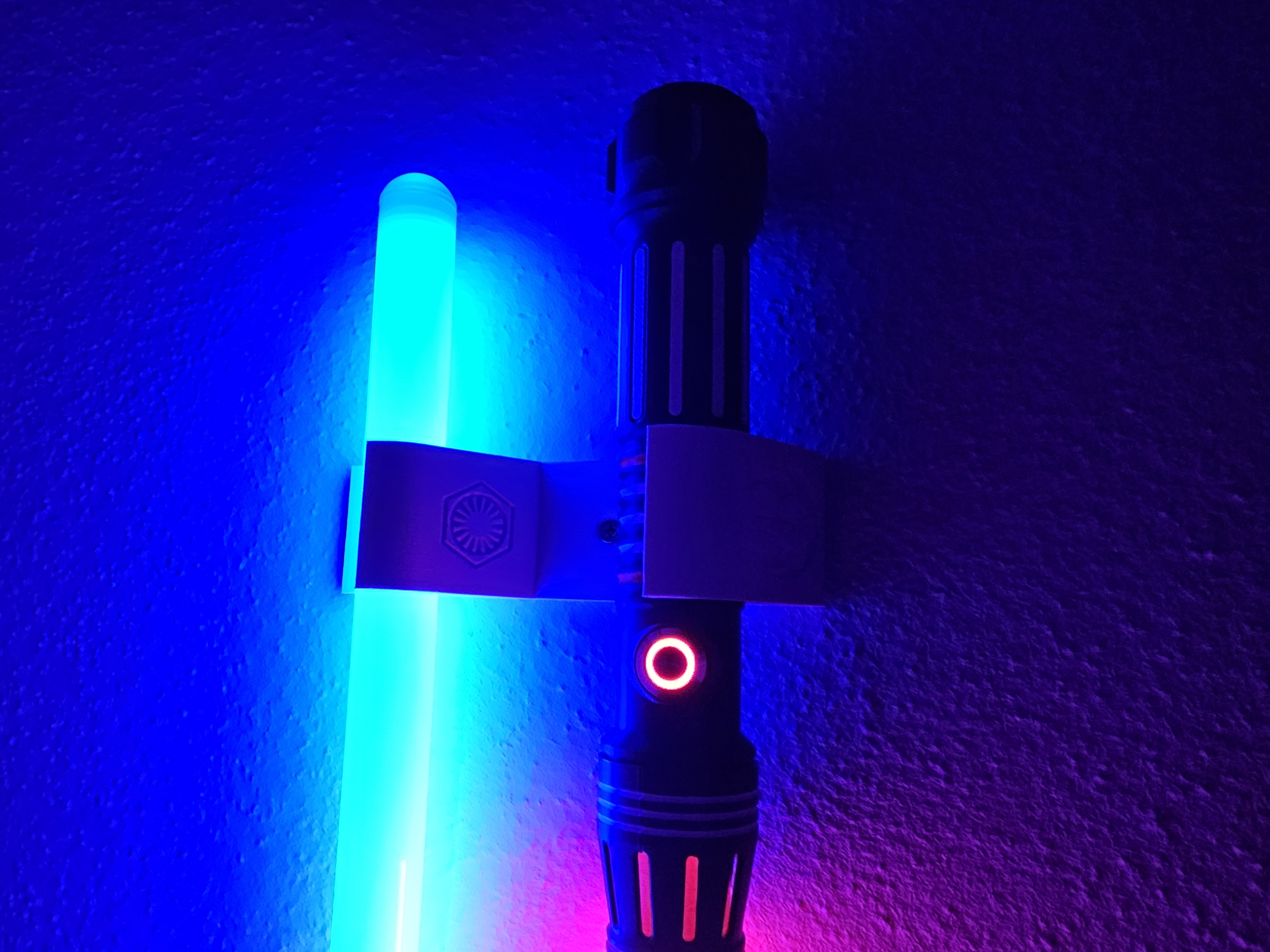 Lightsaber Wall Mount - photo 2