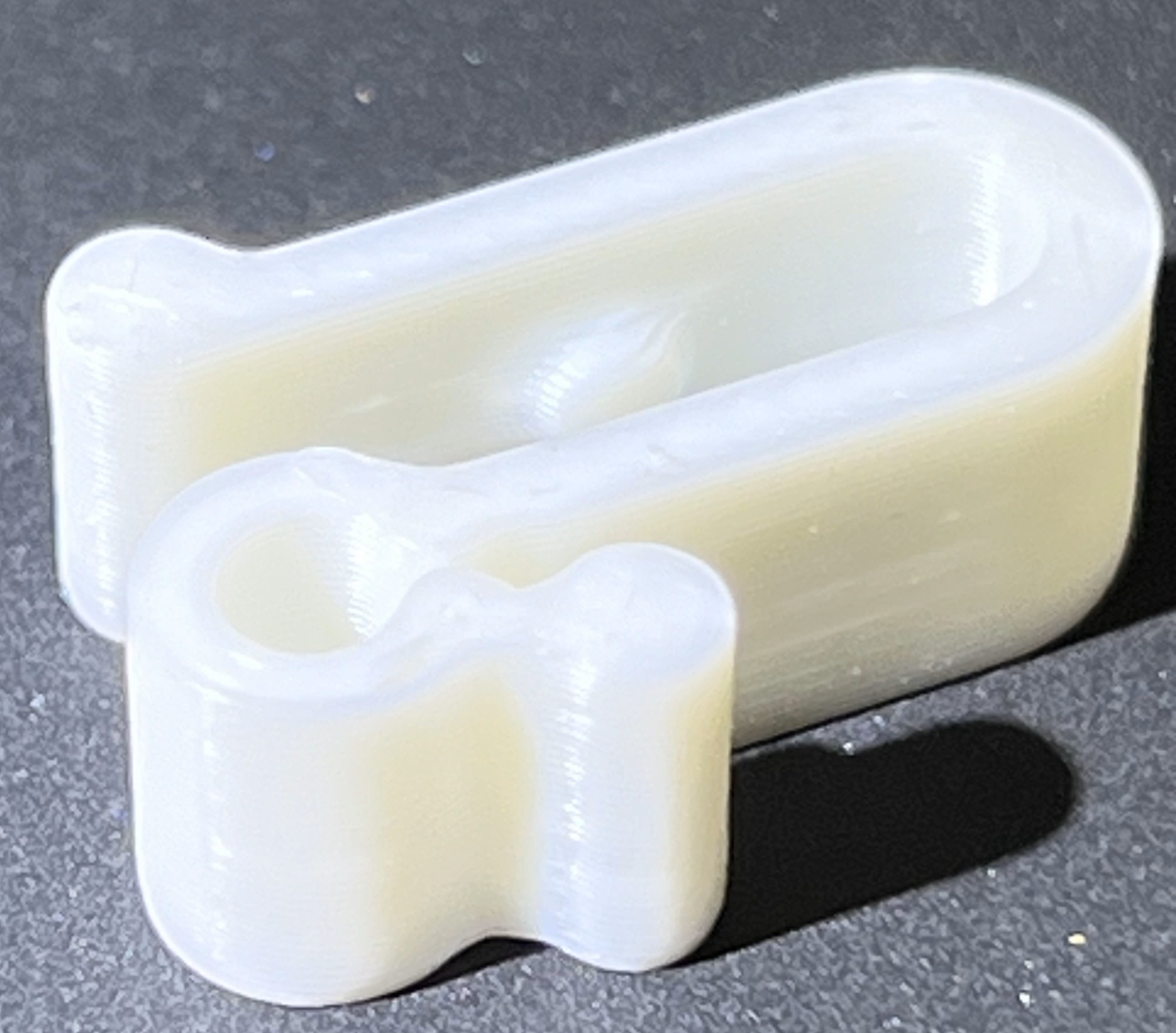 Remixed filament clip for Bambu Spools