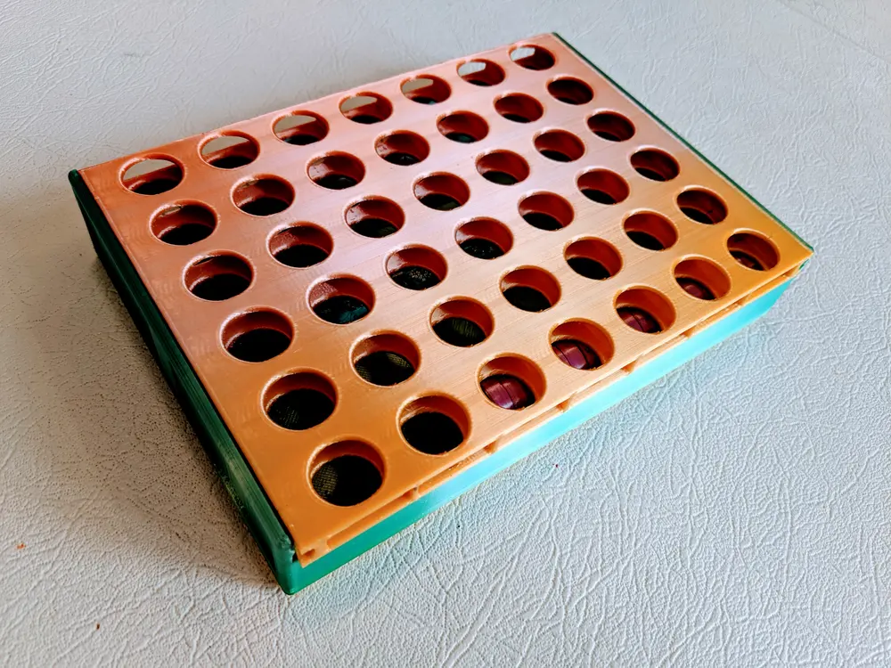 Travel 4-In-A-Row Game (Connect 4) - photo 2