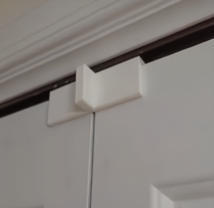 Super Simple Accordion Door Lock
