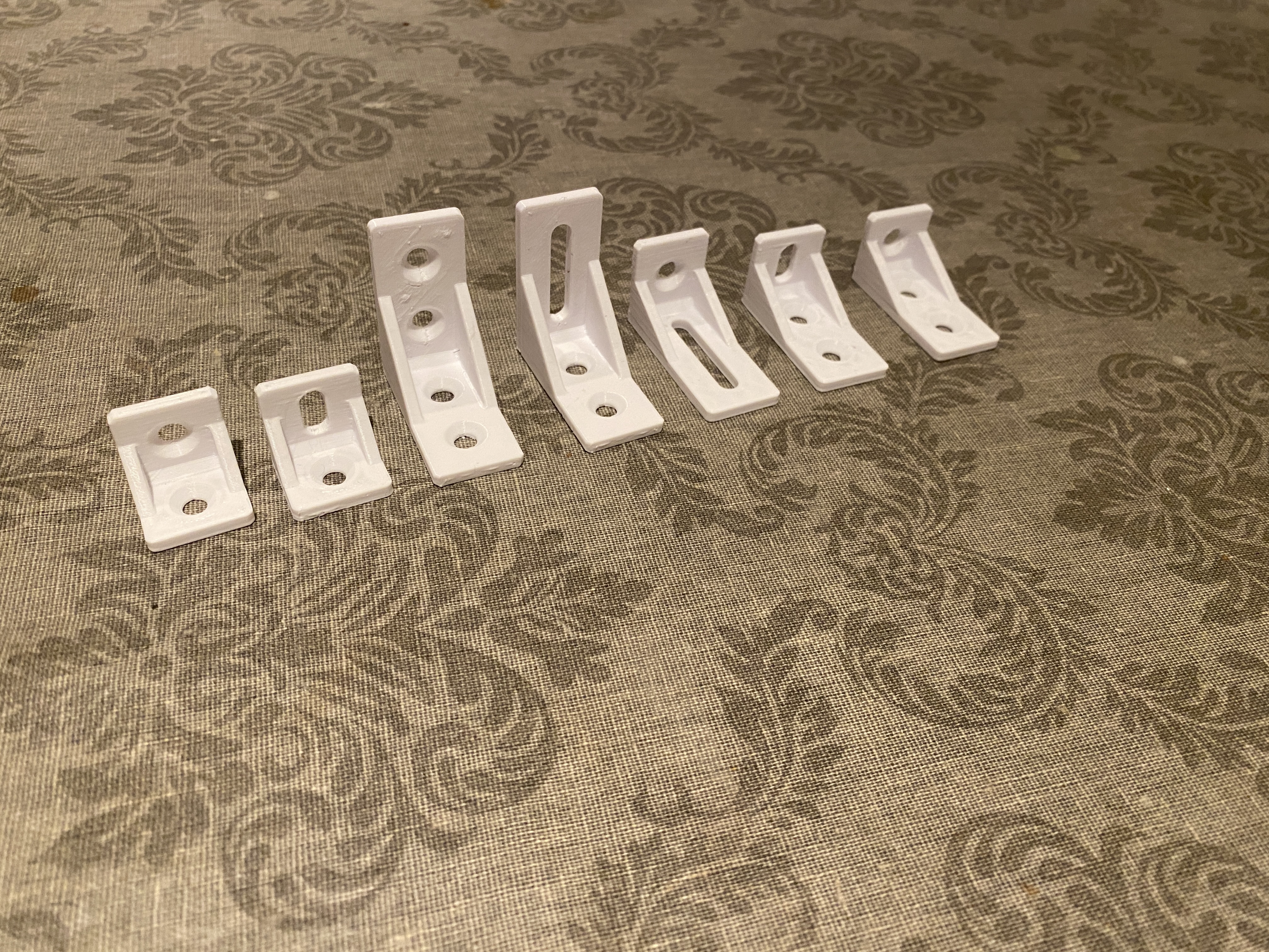 Updated: Bracket bundle: 14 L-brackets and 16 corner braces (3mm and 6mm thick versions) - photo 2