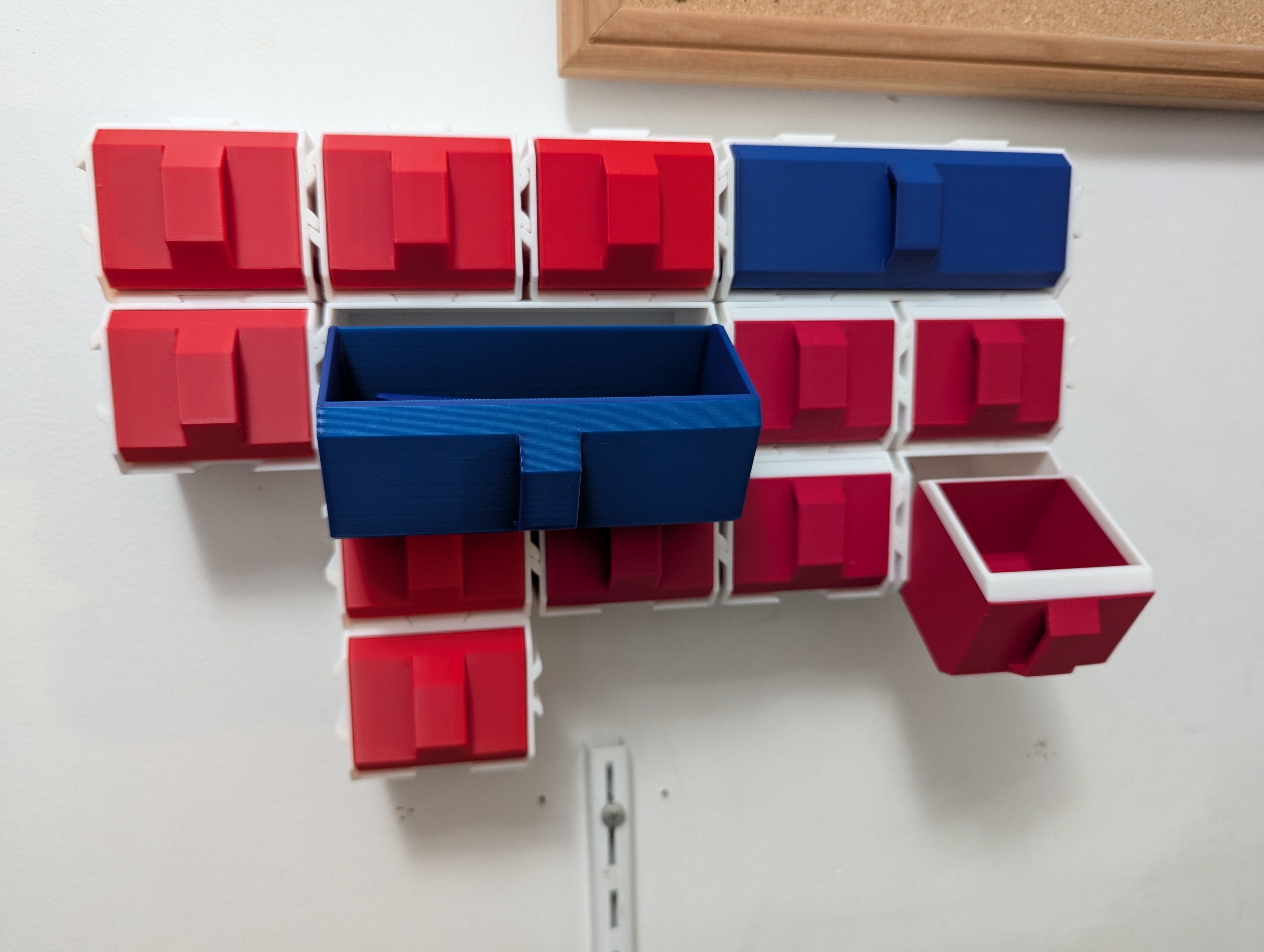 YET ANOTHER MODULAR STORAGE SYSTEM - photo 2