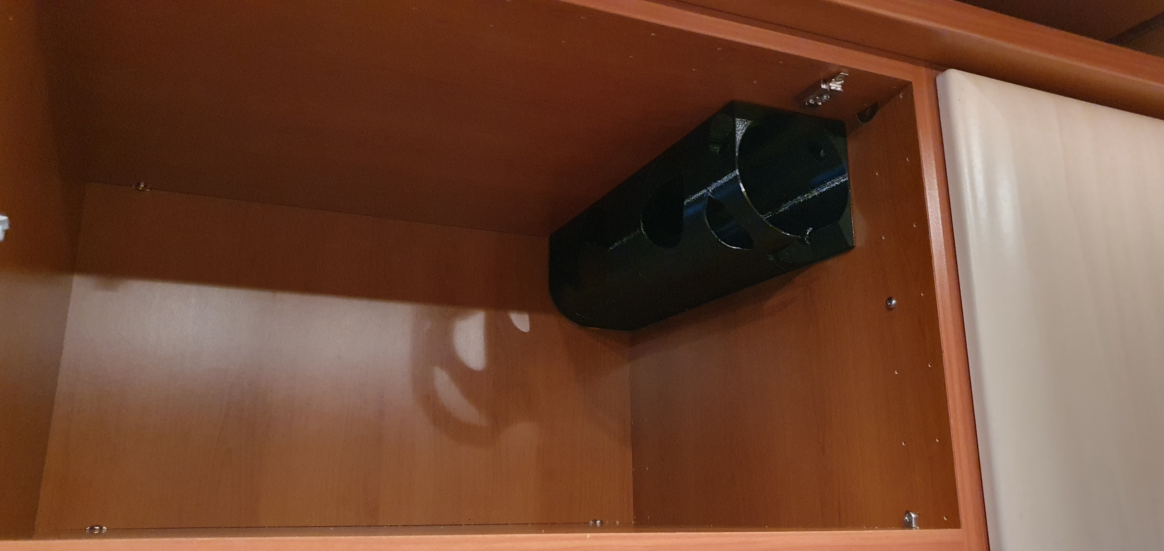 Holder for hand blender in a kitchen cabinet - photo 2