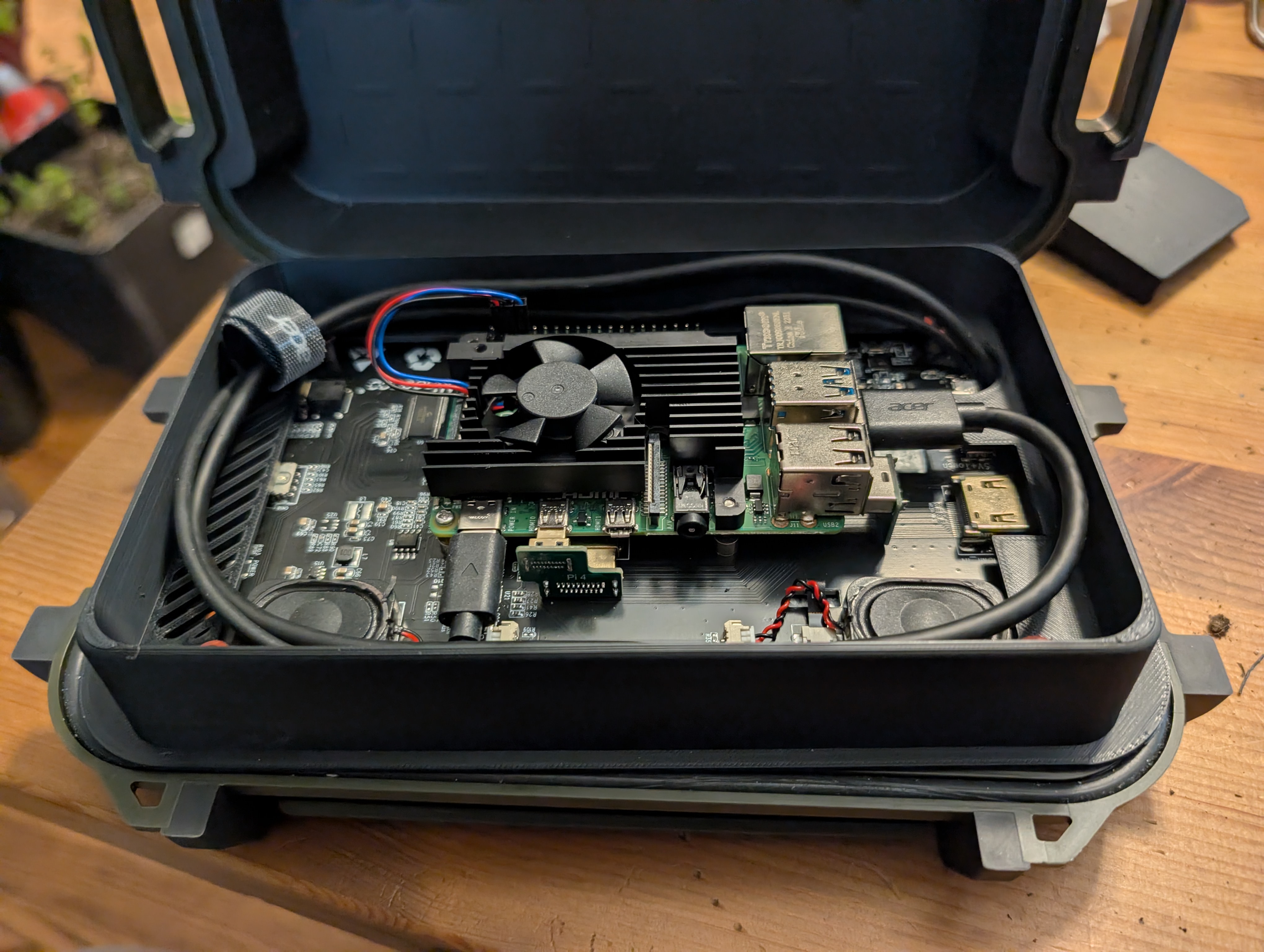 Pelican Ruck R40 Raspberry PI Screen mount tray - photo 2