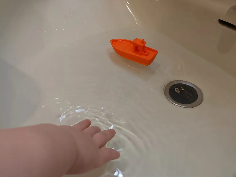 Nicos Benchy Bath Toy Floating! - photo 3