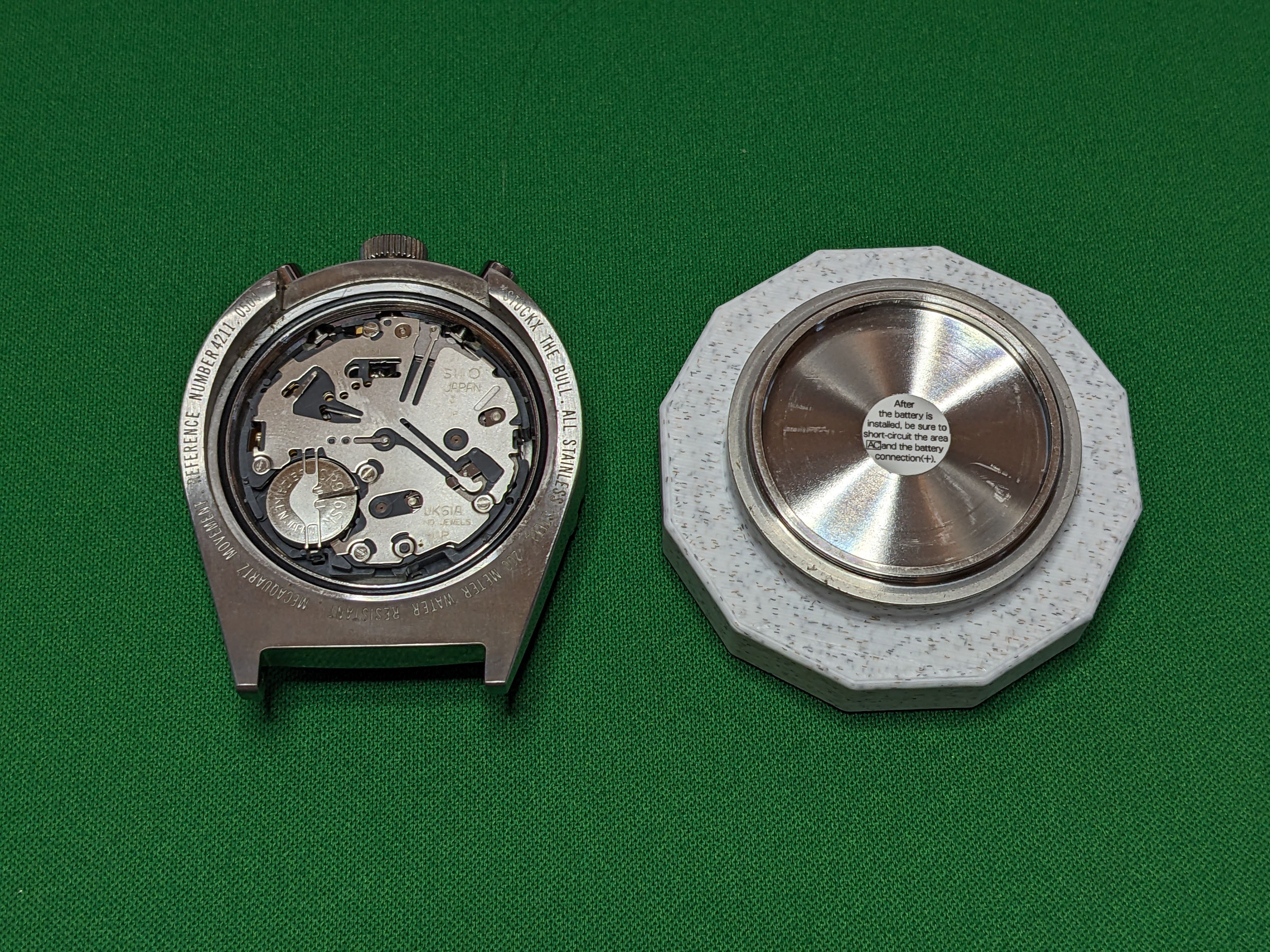 Watch caseback removal tool