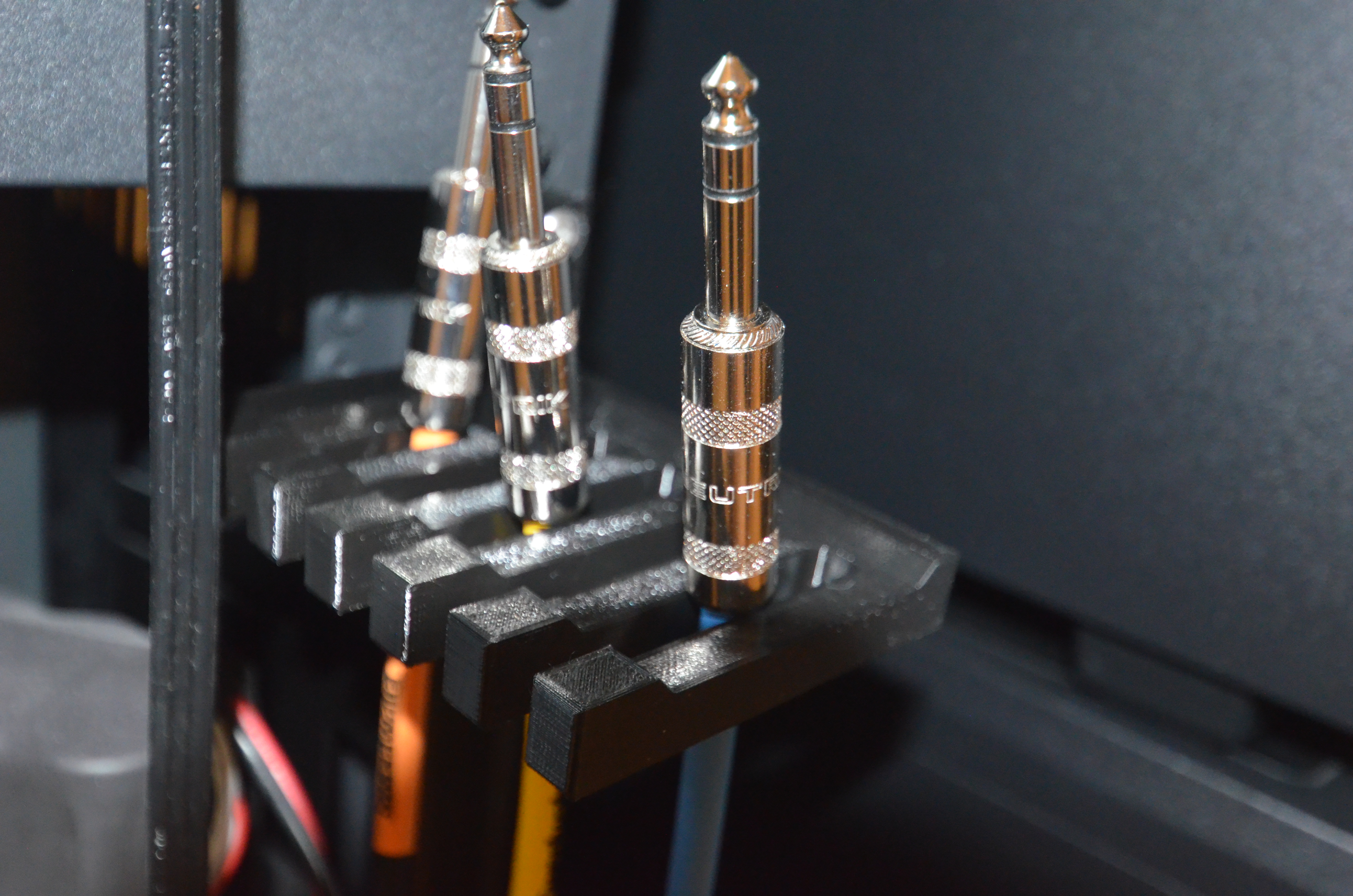 19 inch rack cable hanger