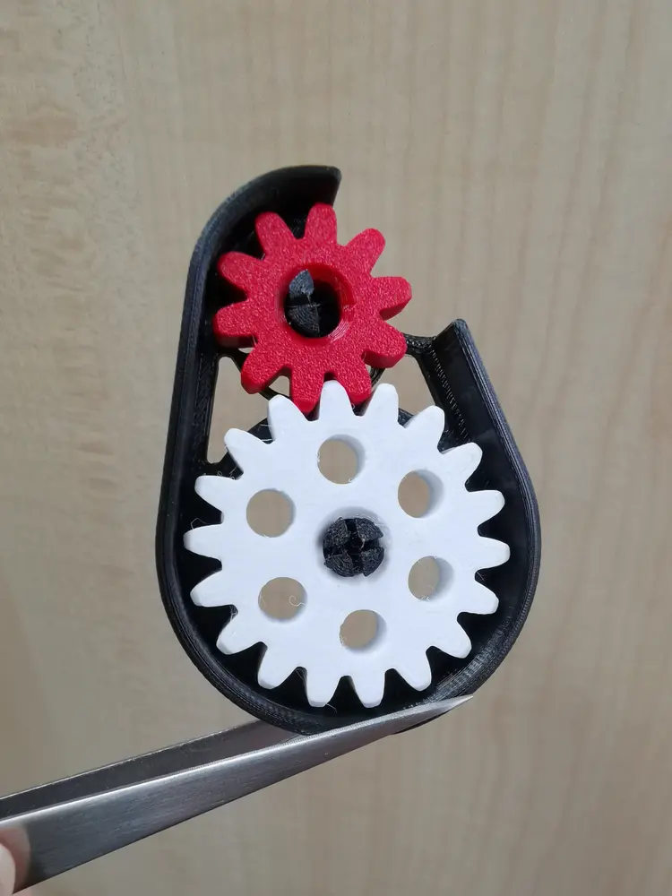 Gear rotating gadget - photo 2