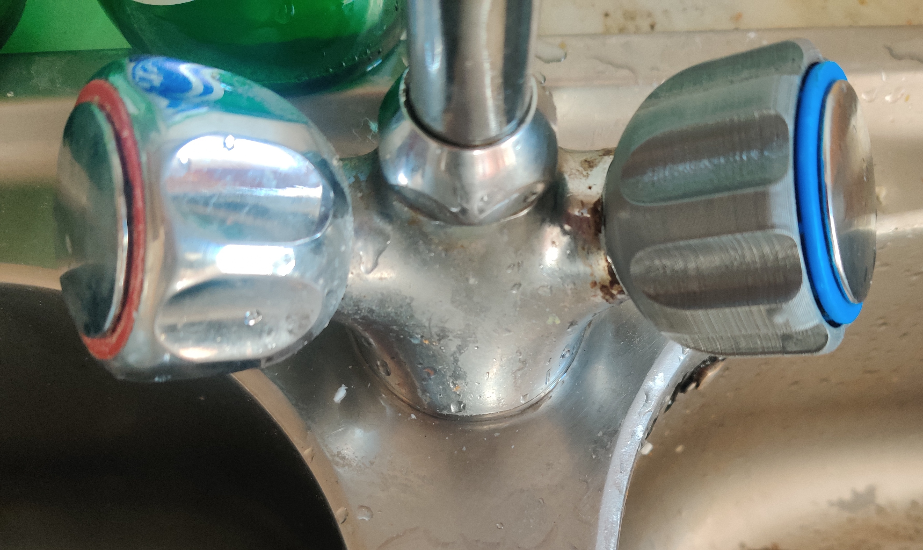 kitchen faucet knob replacement