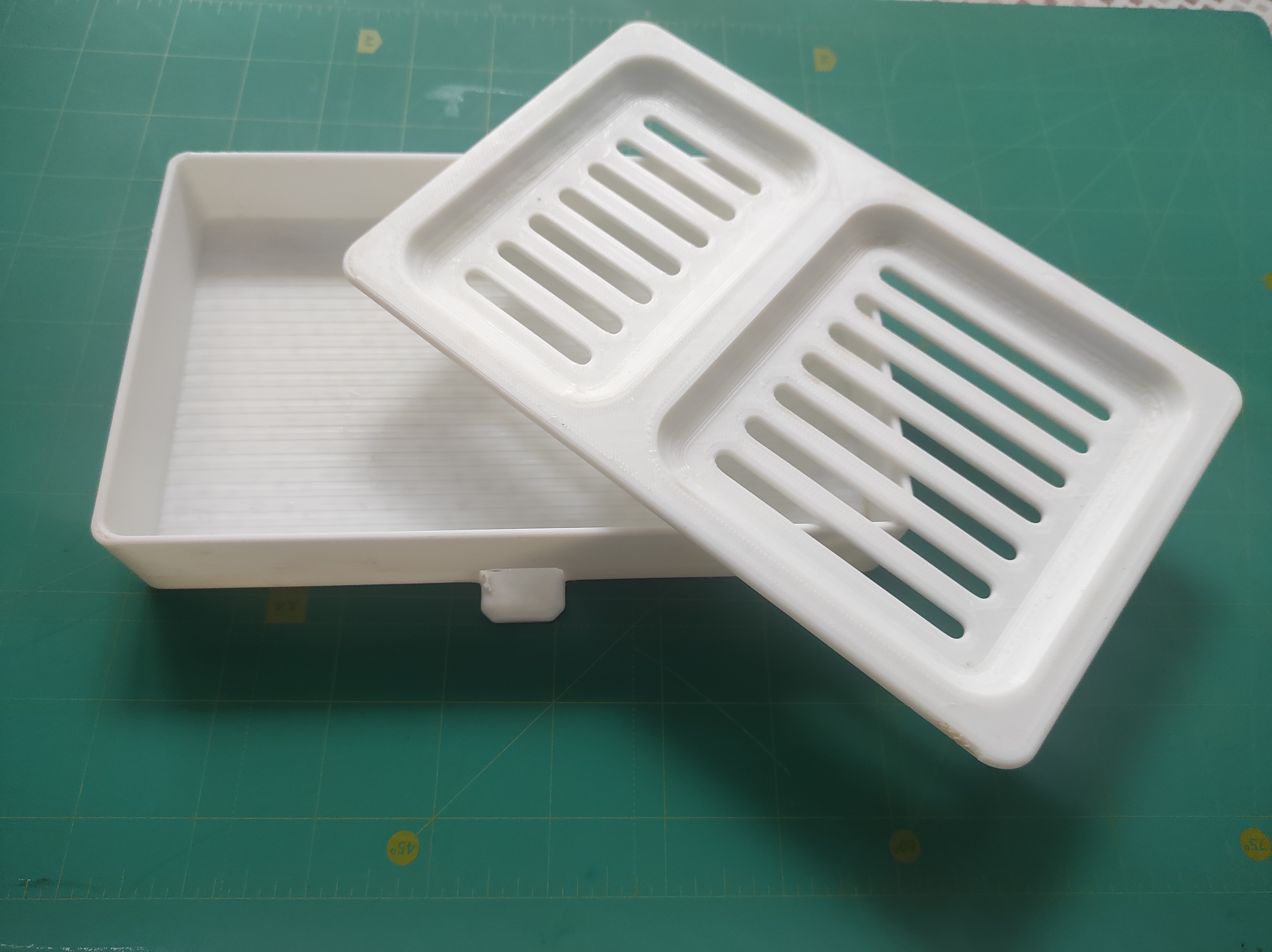 Kitchen soap and sponge holder - photo 3