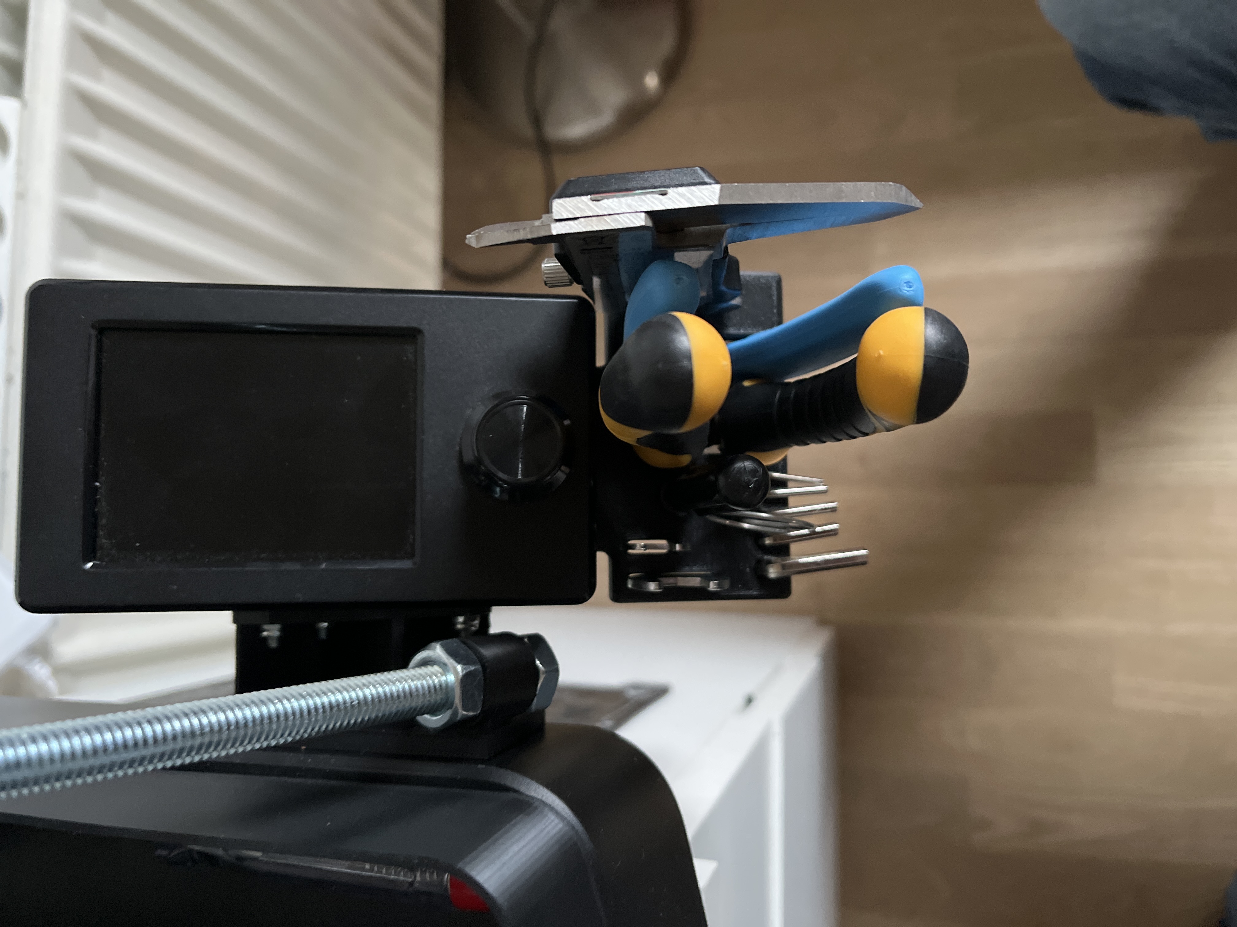 Ender 3 V3 SE - Under Screen mounted tool holder. - photo 4