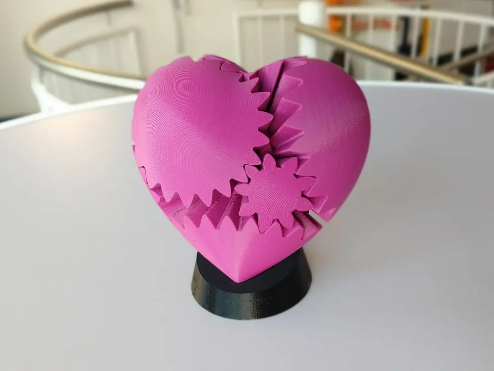 Heart Gear Stand
