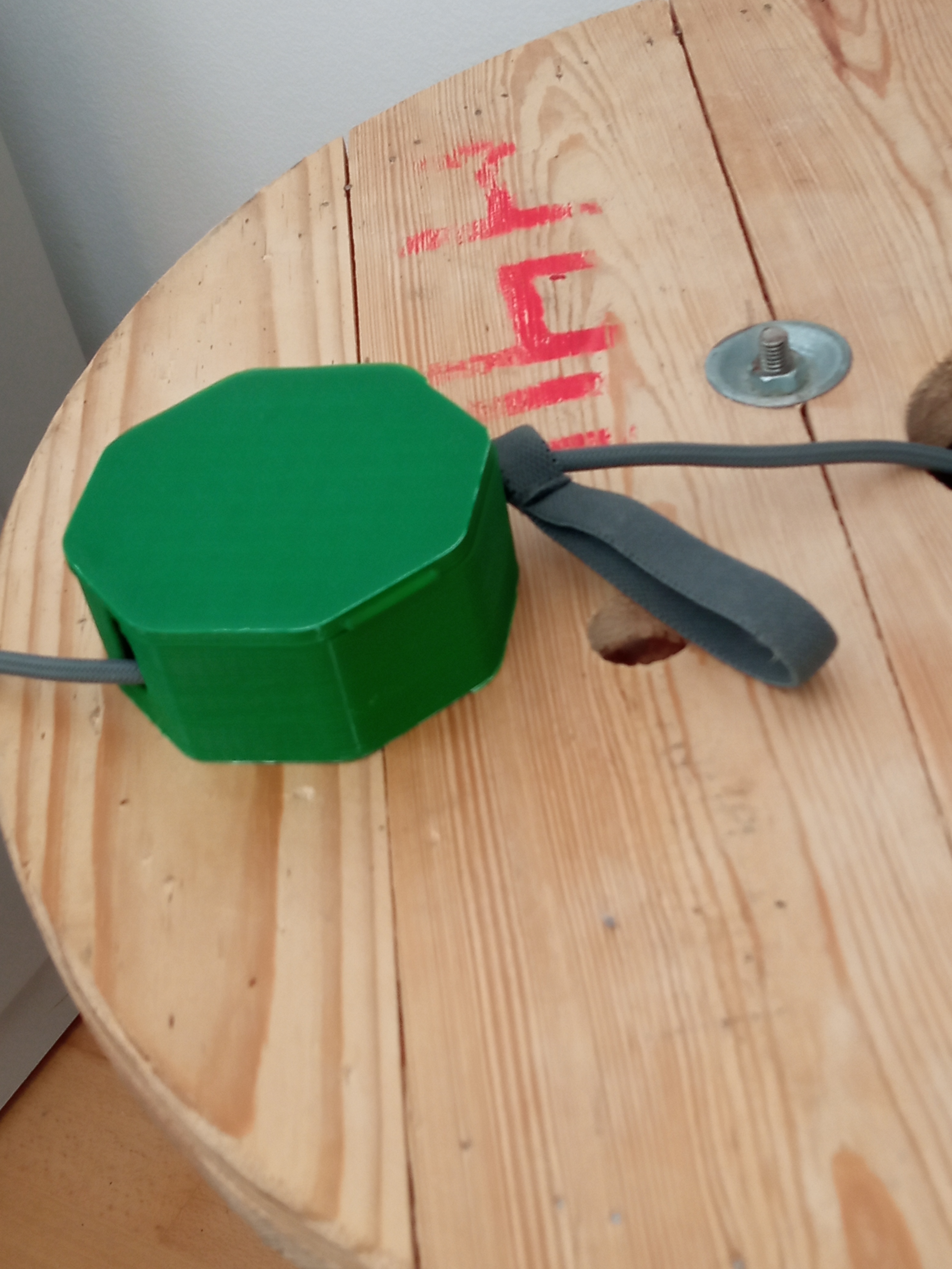 Cabel Oranizer - Cable holder