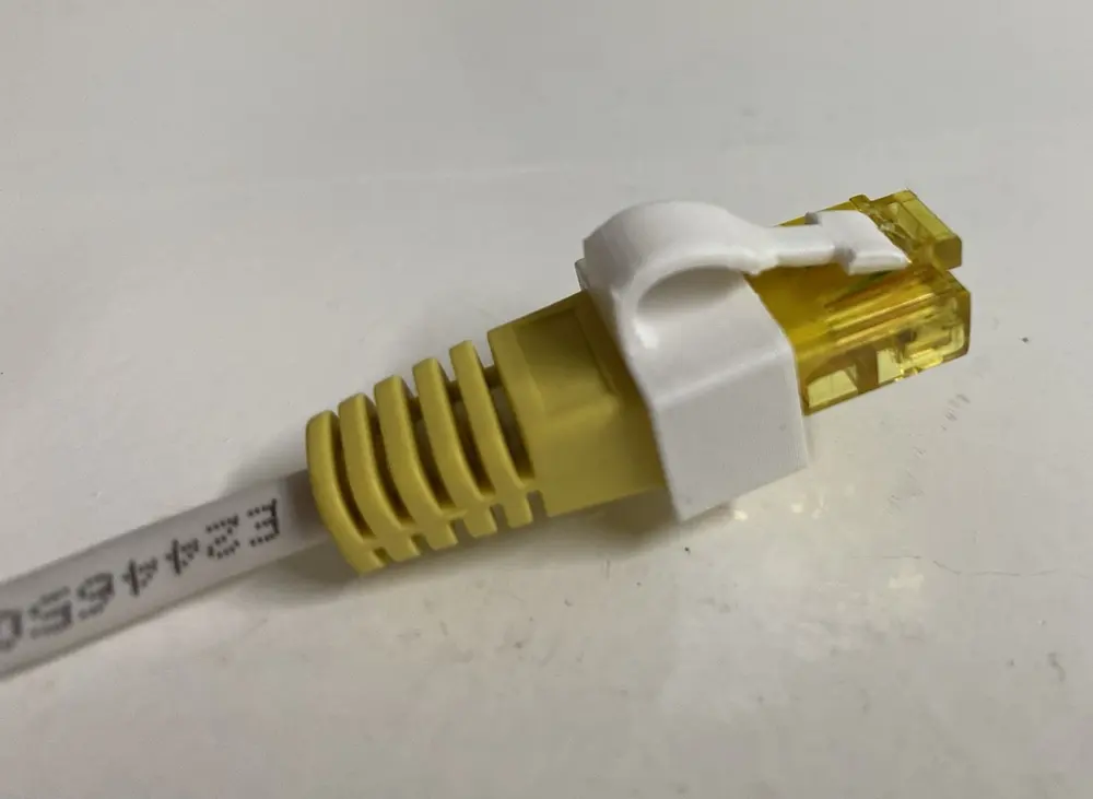Ethernet RJ45 repair with snap lock - photo 4