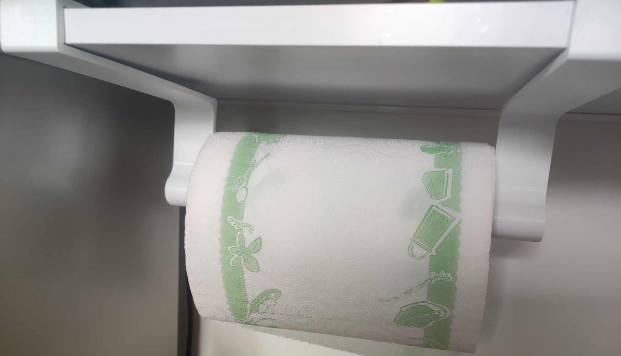 Paper towel kitchen hanger