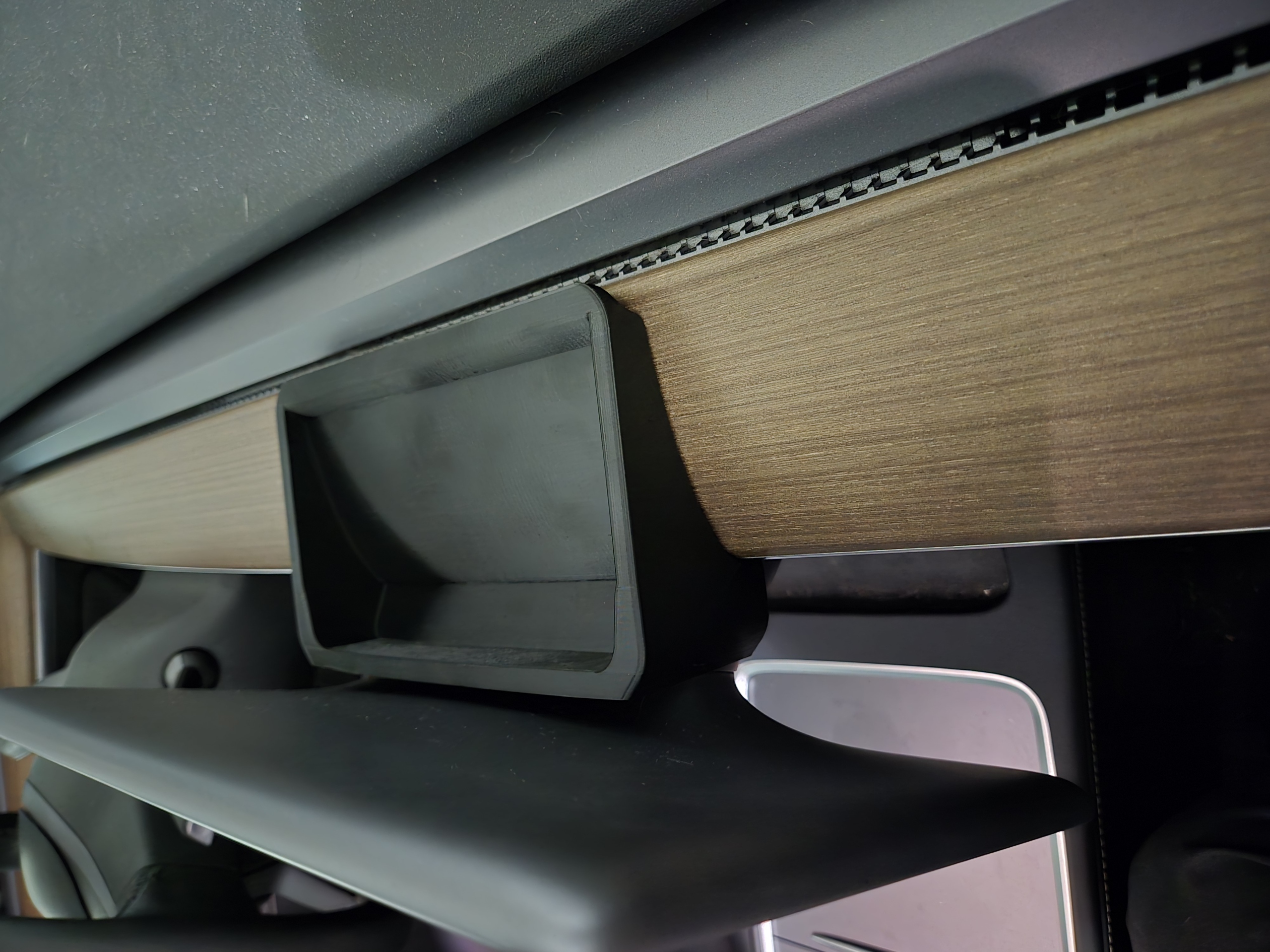 Tesla Model 3 Monitor Tray