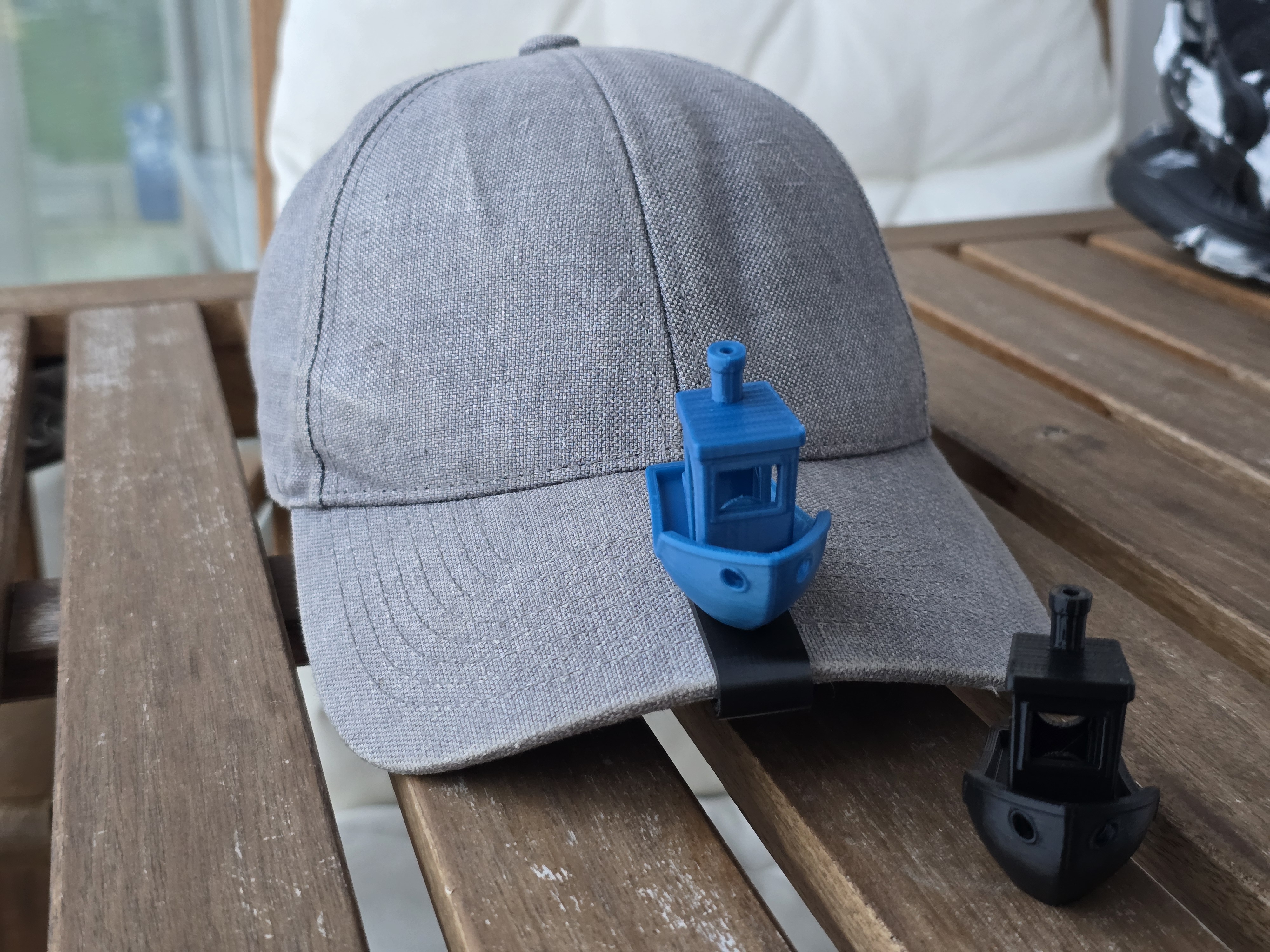 The ultimate 3D printing beacon: modular Benchy cap clip (no supports) - photo 4