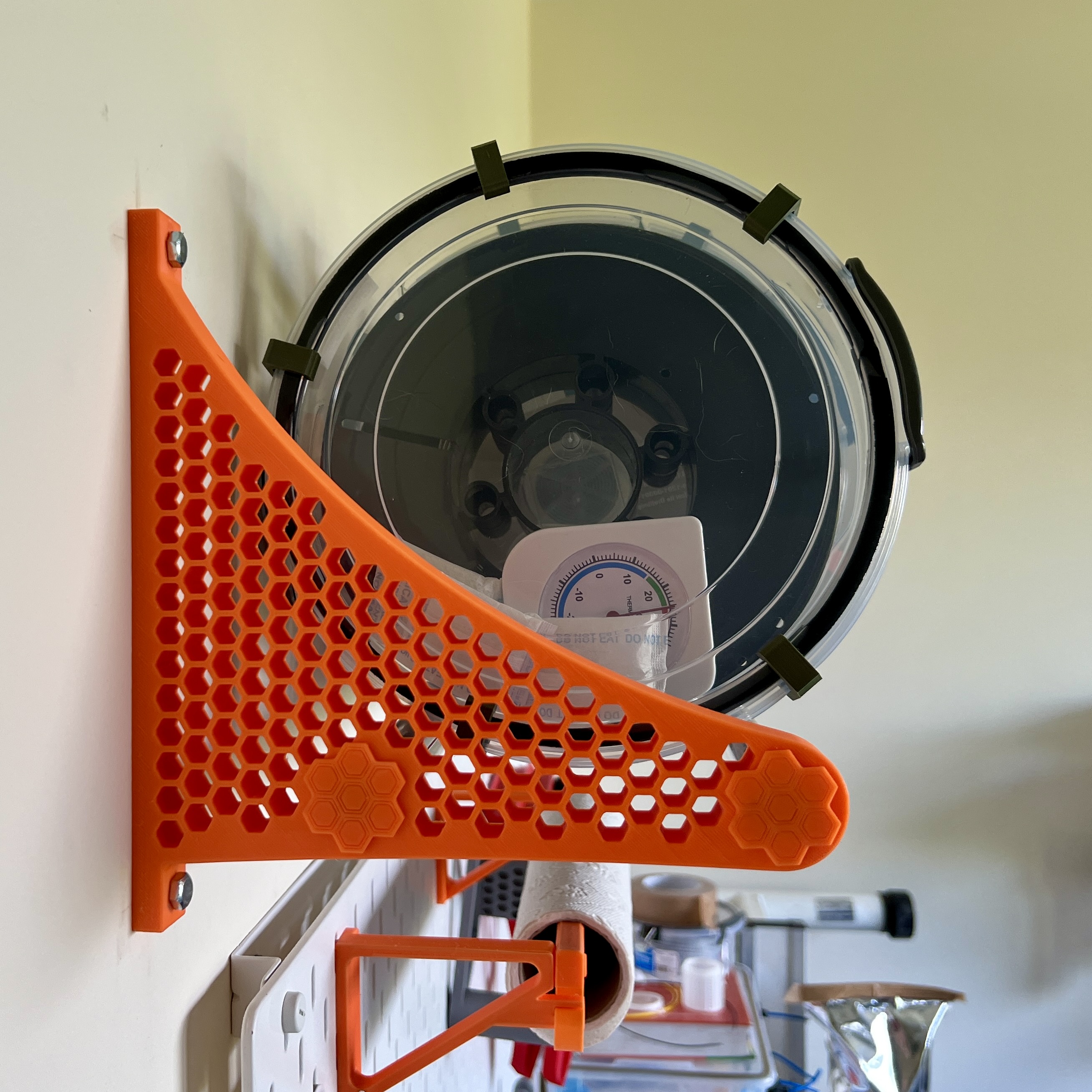 Filament shelf