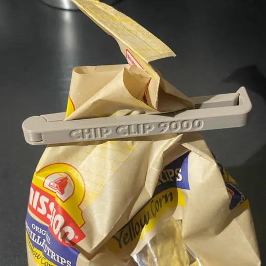 Chip Clip 9000, Standard and easy-open versions