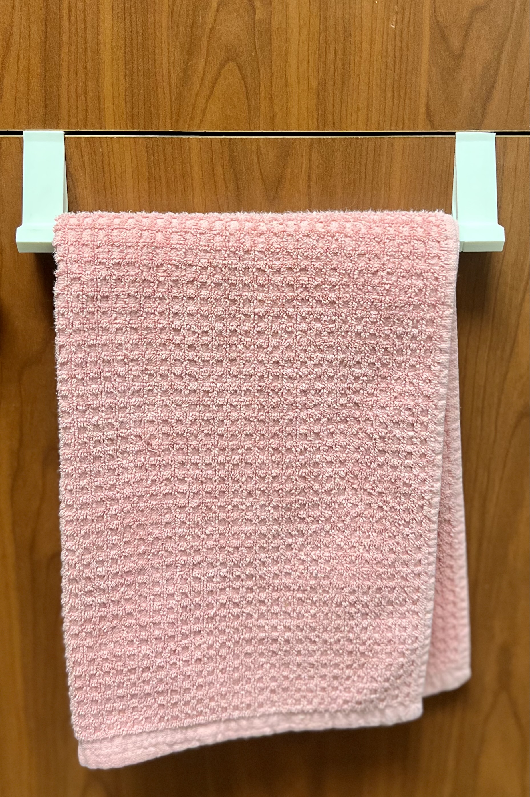Kitchen Cabinet Door Towel Bar - photo 4