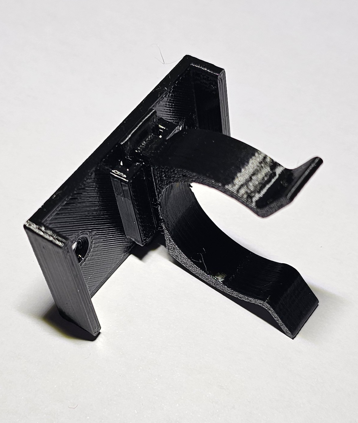 Kitchen cabinet kickboard plinth 30mm plate and clip