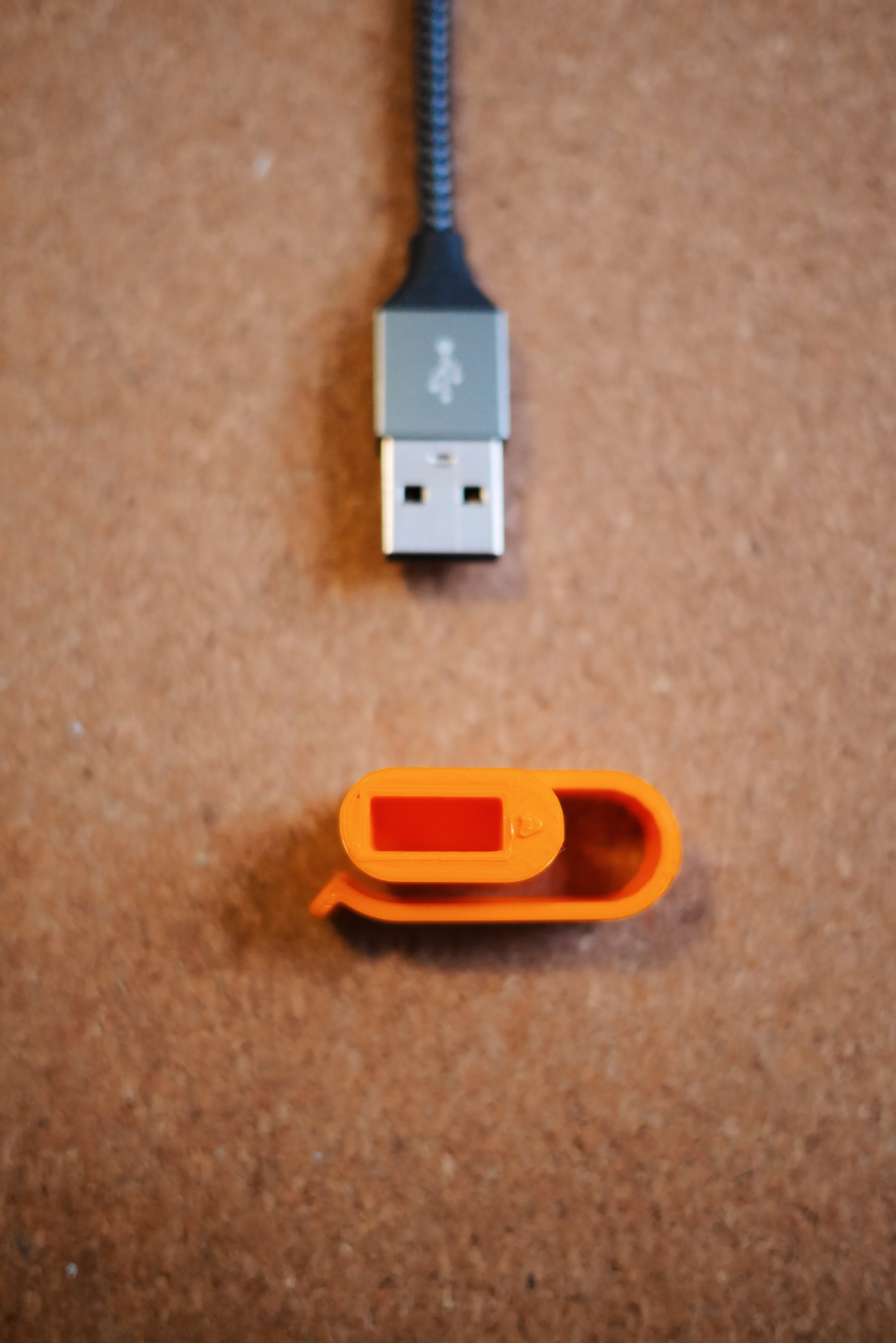 USB A, CABLE HOLDER, CABLE CLIP, CABLE MANAGEMENT, STORAGE - photo 3