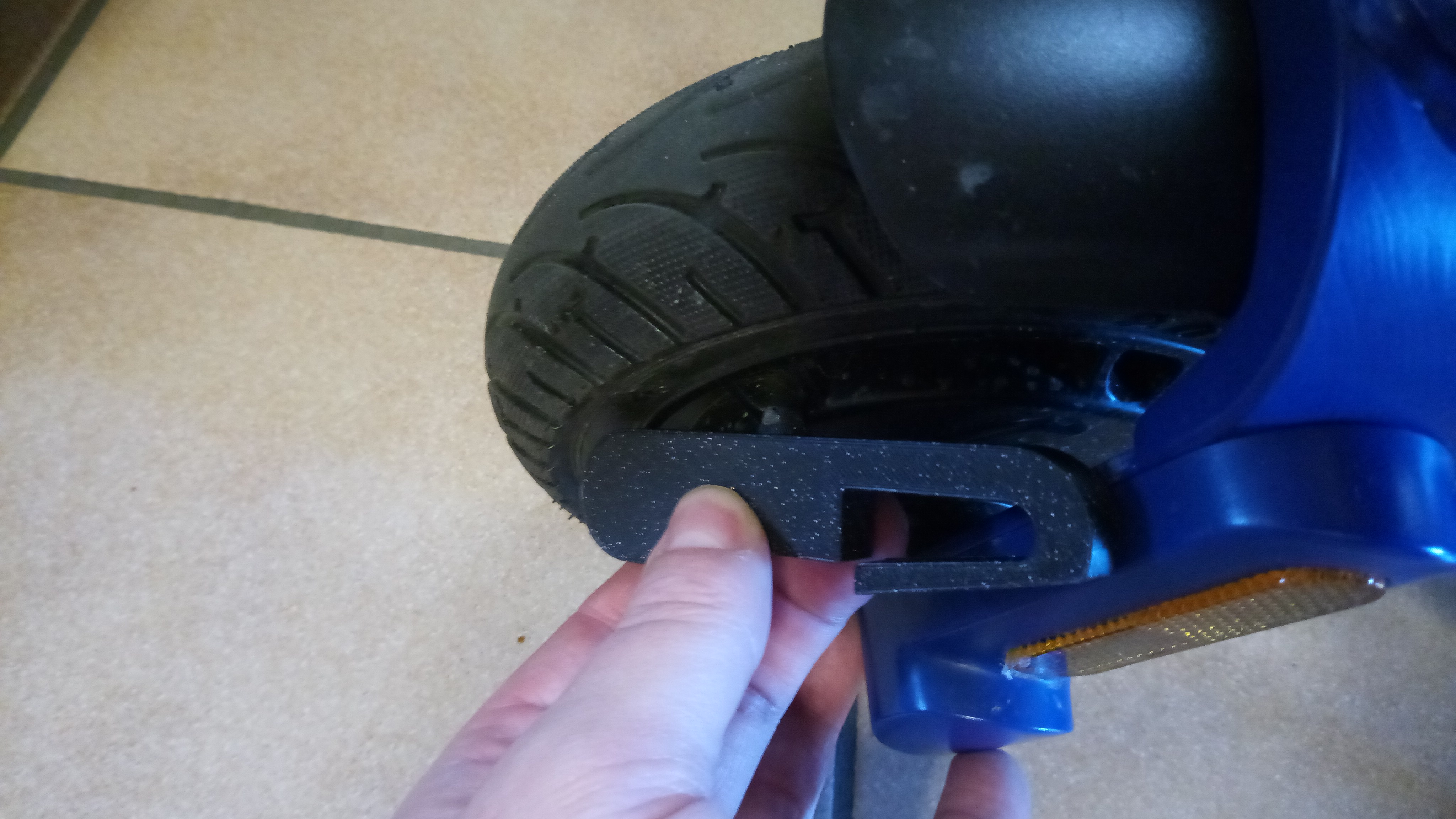 Wheel clamp / parking brake Yeep Me 80n start scooter - photo 2
