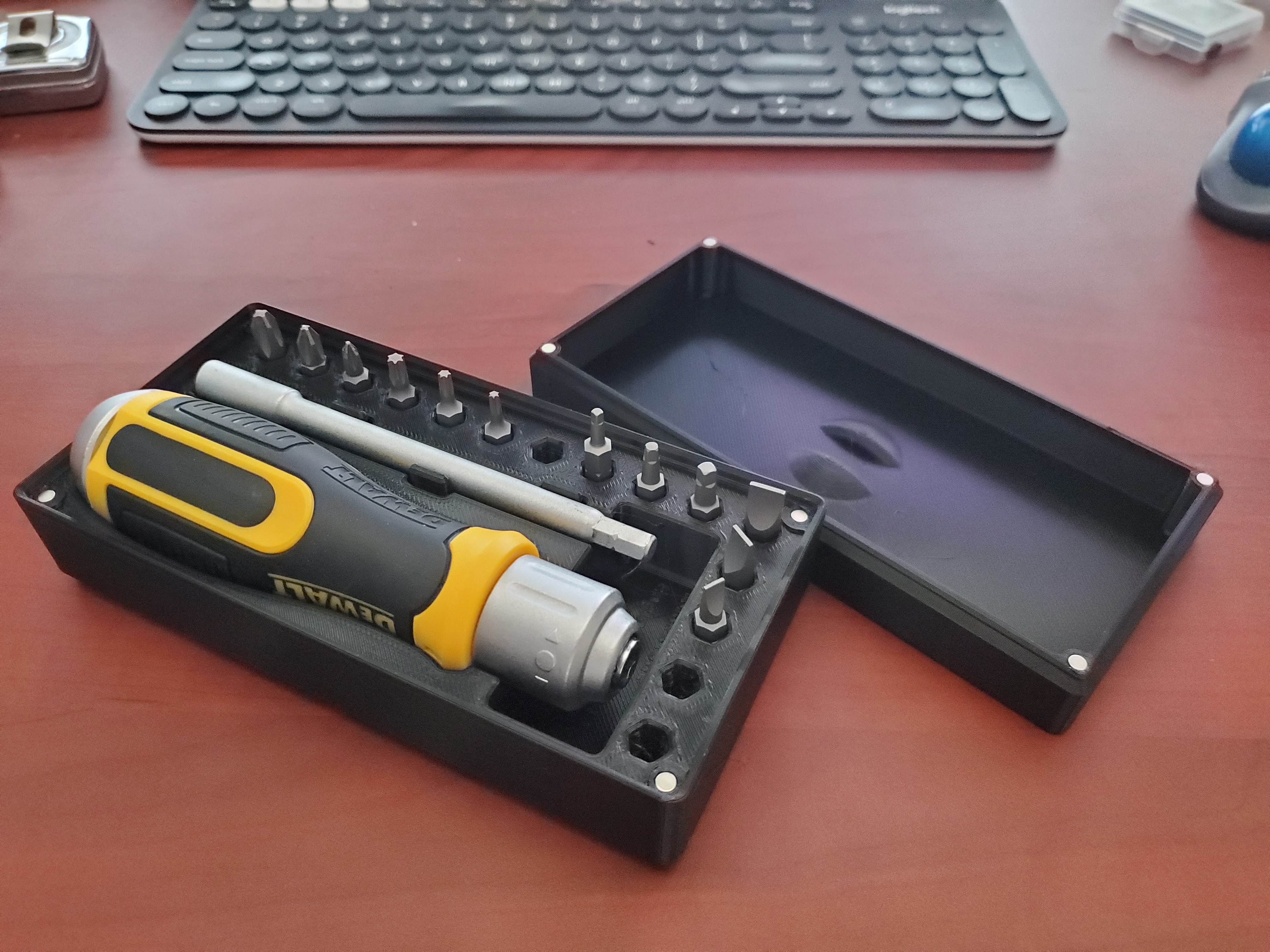 DeWalt Ratcheting Screwdriver Set Storage - Gridfinity 4x2