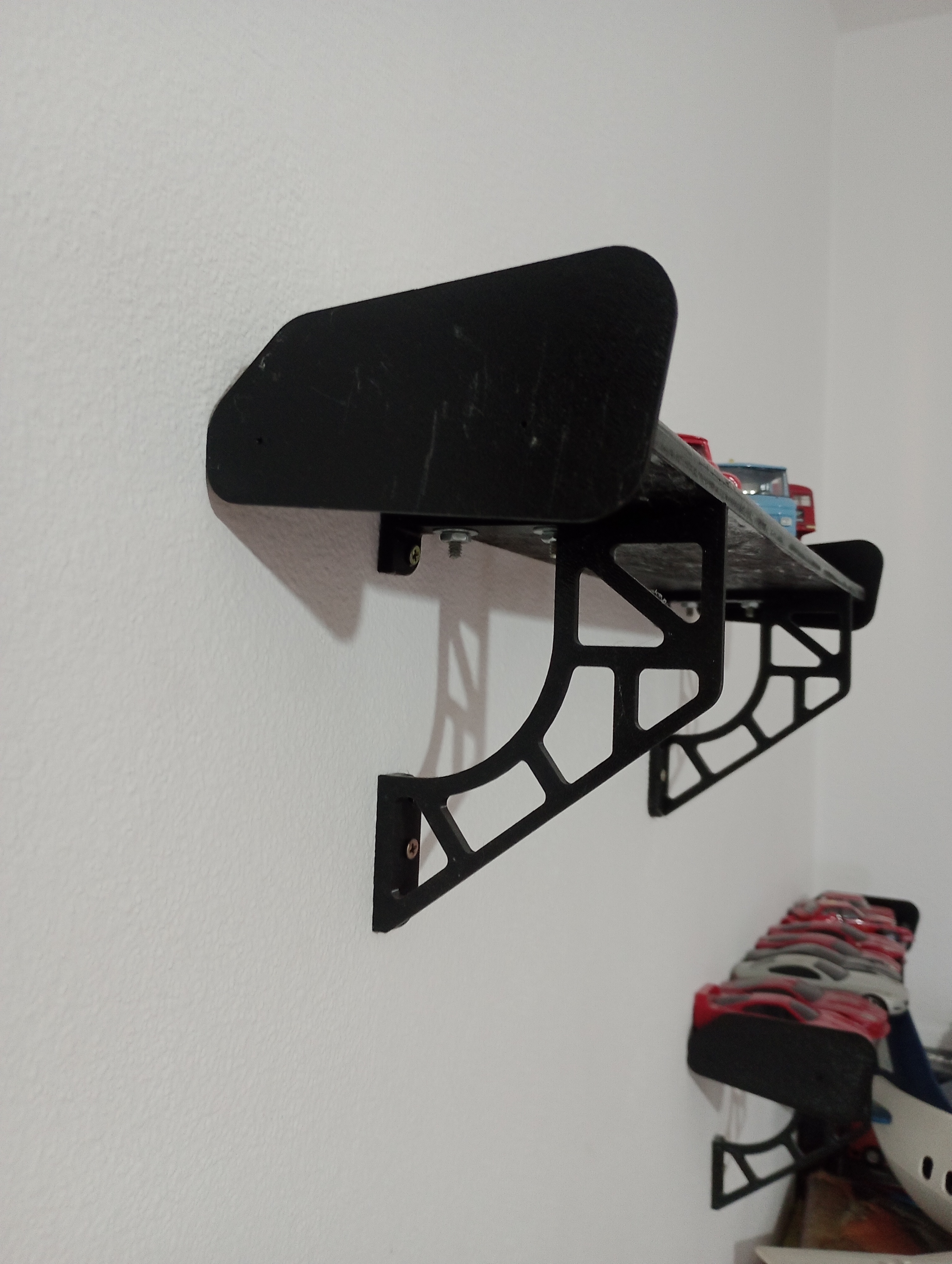 Car wing/spoiler shelf (Repisa estilo aleron racing)