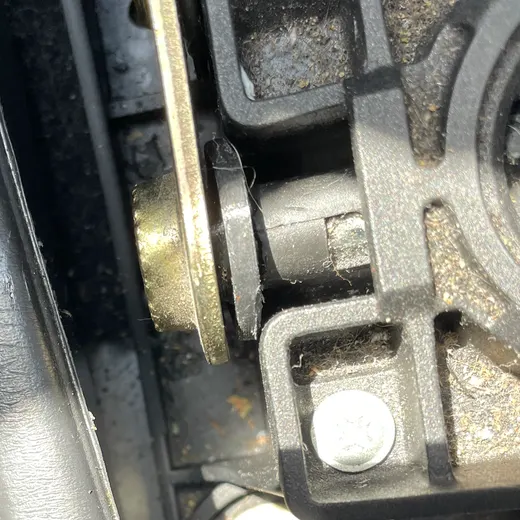 2005 Ford Focus Shifter Bushing - photo 4