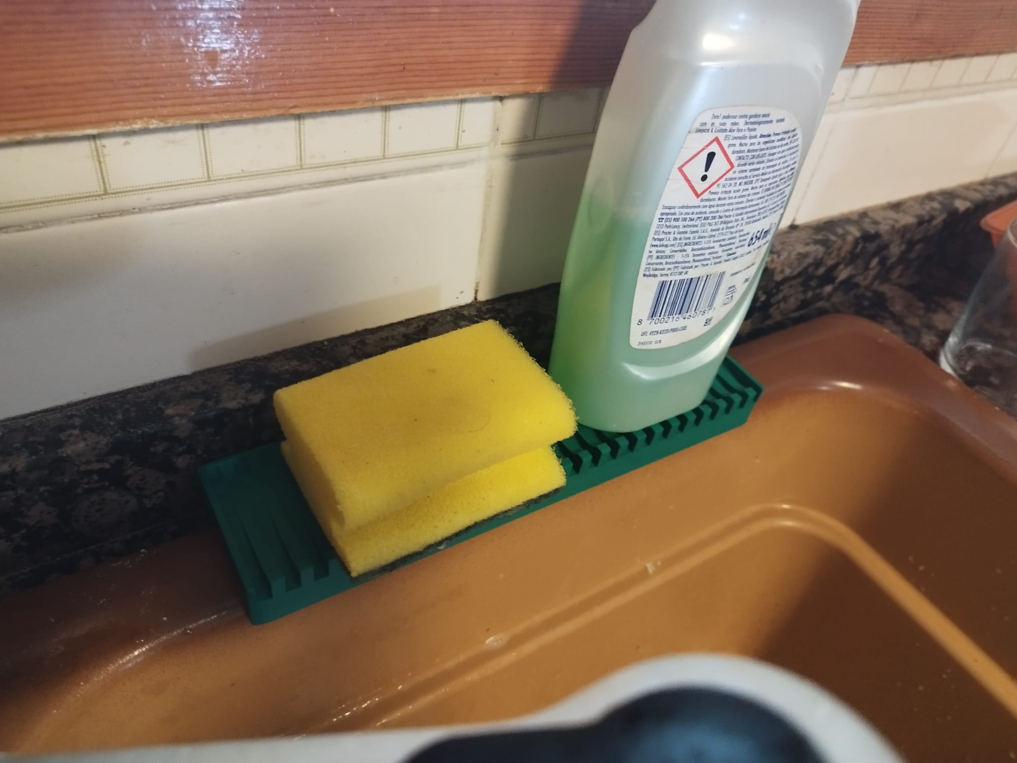 Kitchen organizer minimalistic