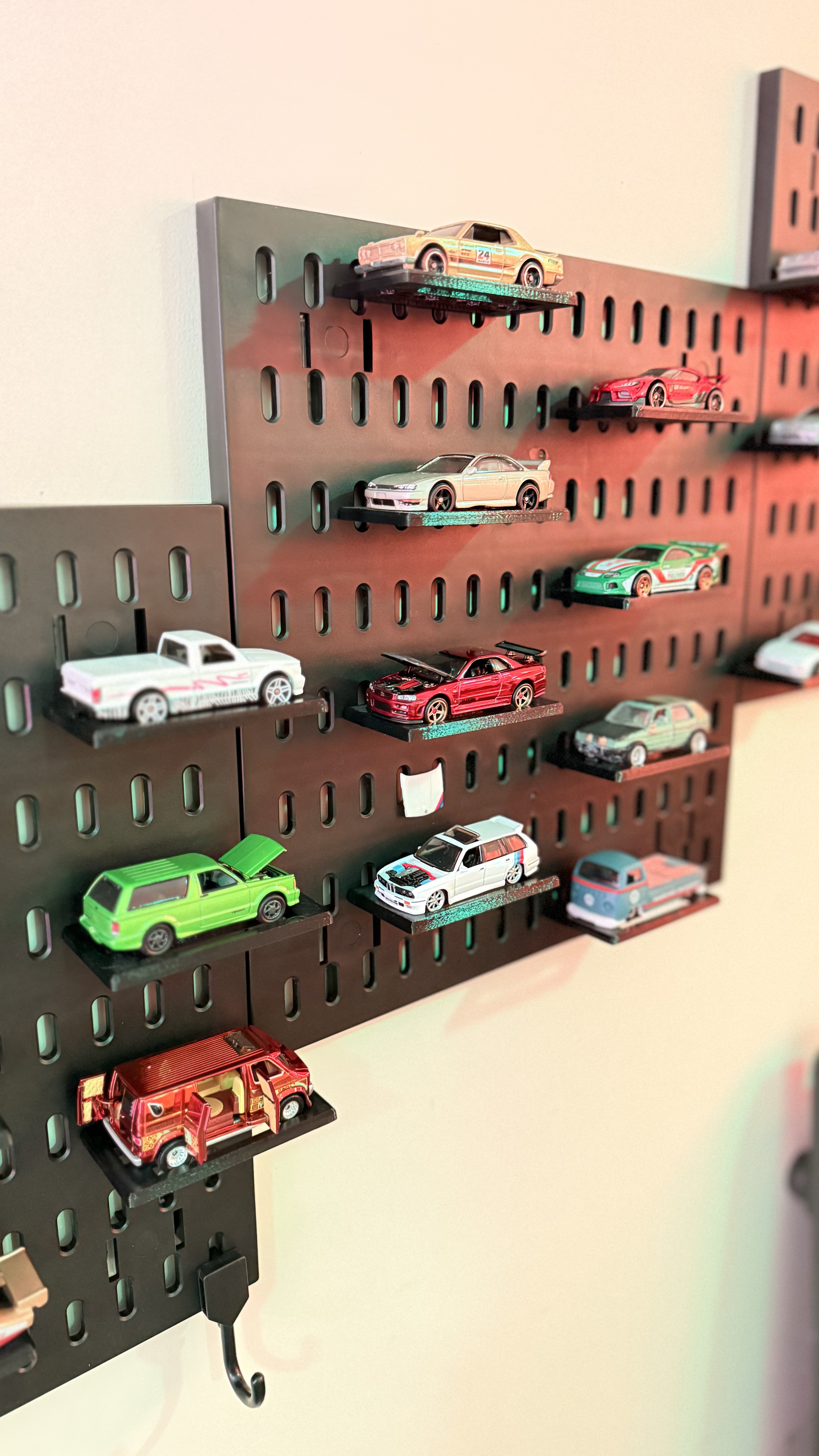 Hot Wheels Display Shelf for the Zestify Pegboard Kit - photo 4