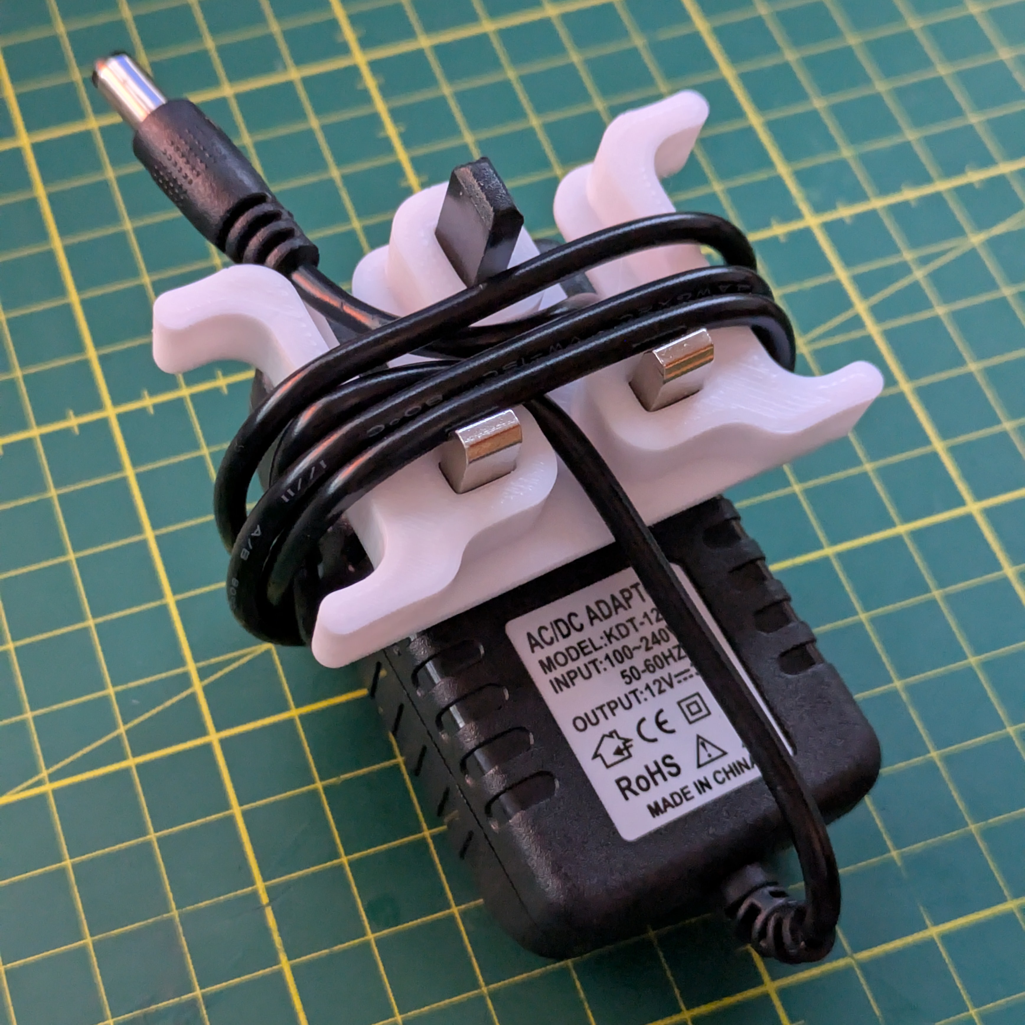 Global Plug Cable manager (UK/EU/US/AUS/SA/IND+More) - photo 2