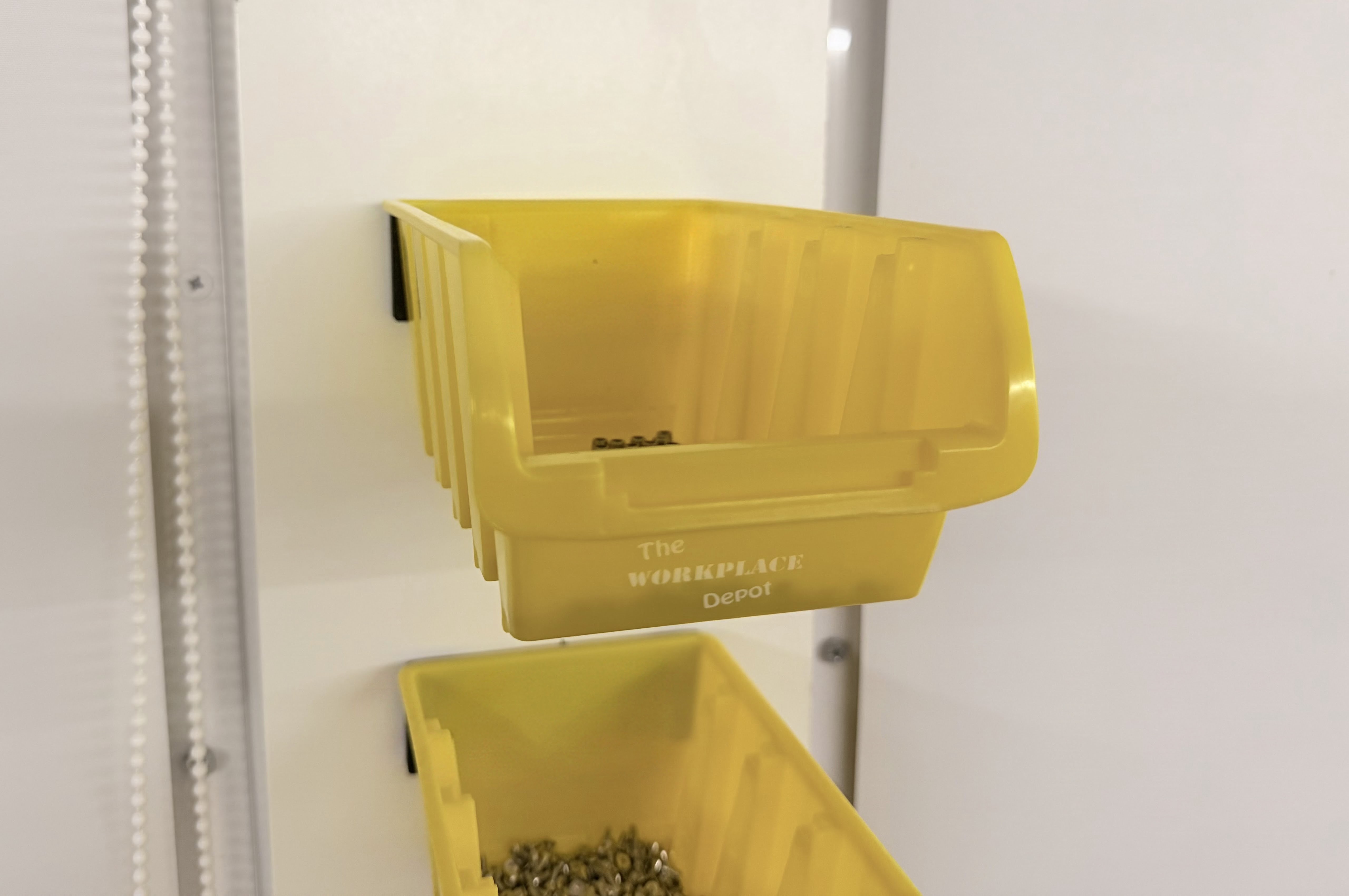 Single Wall Mount for Part Bins - Louvre Panel