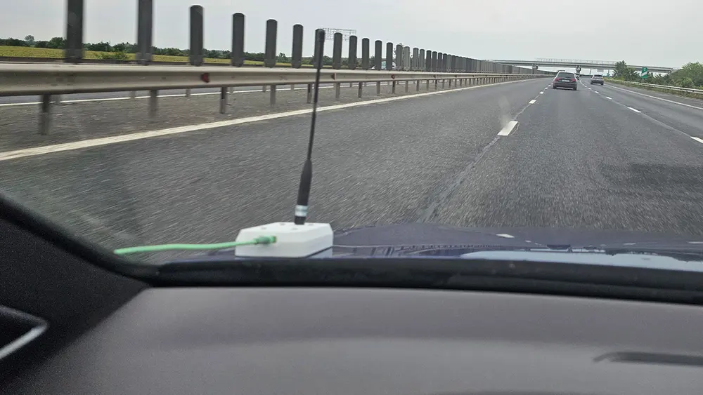 Meshtastic LoRA Car Node (Heltec T114) - photo 2