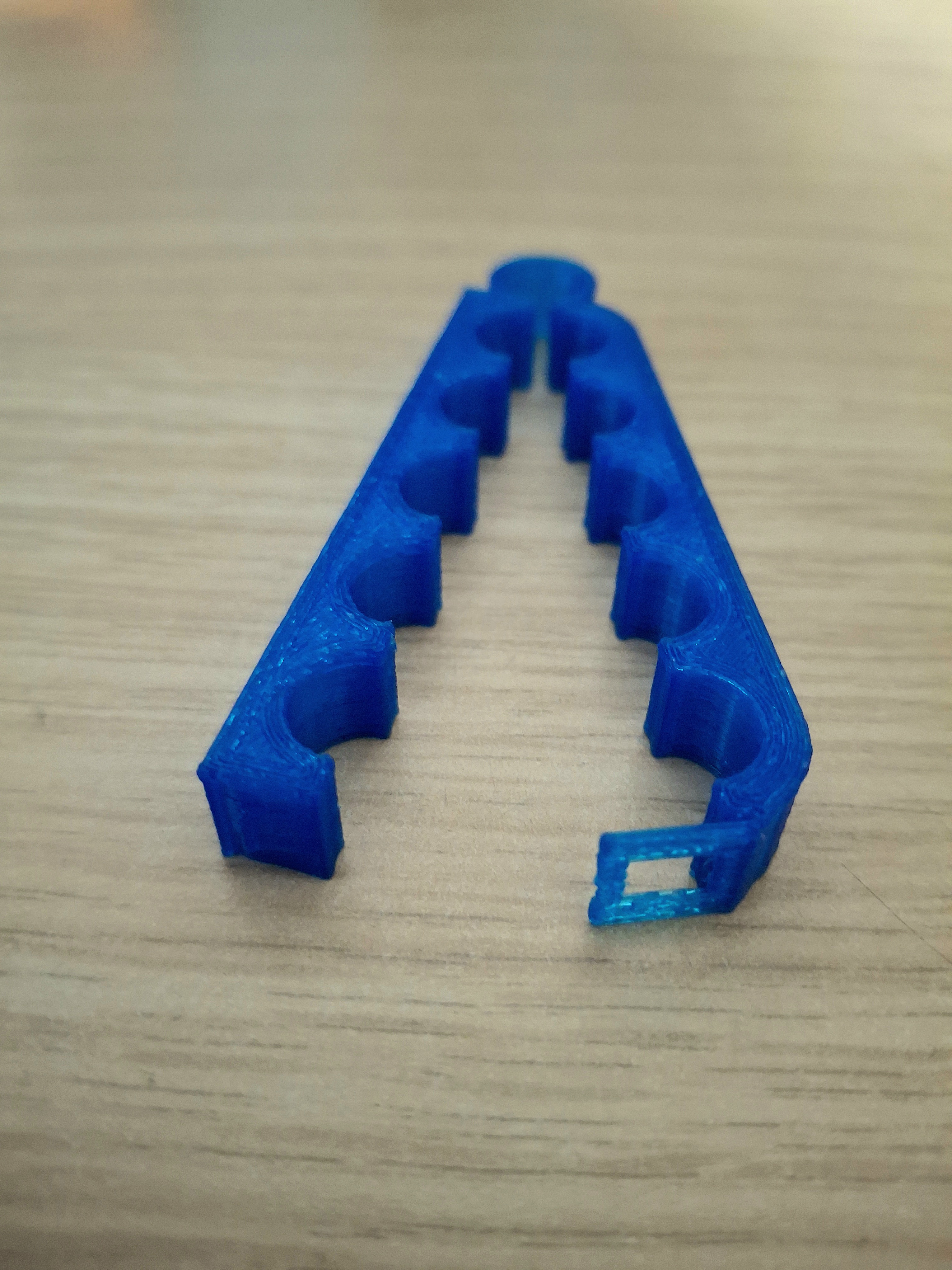 Secure Cable Clip - Fits 6 Cables! - photo 4